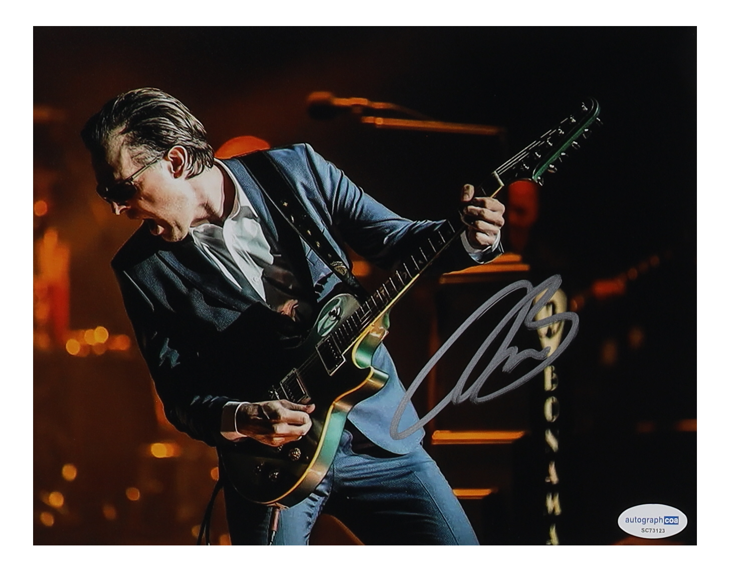 Joe Bonamassa Signed 8x10 Photo (AutographCOA) at PristineAuction.com Joe Bonamassa Signed 8x10 Photo (AutographCOA) at PristineAuction.com