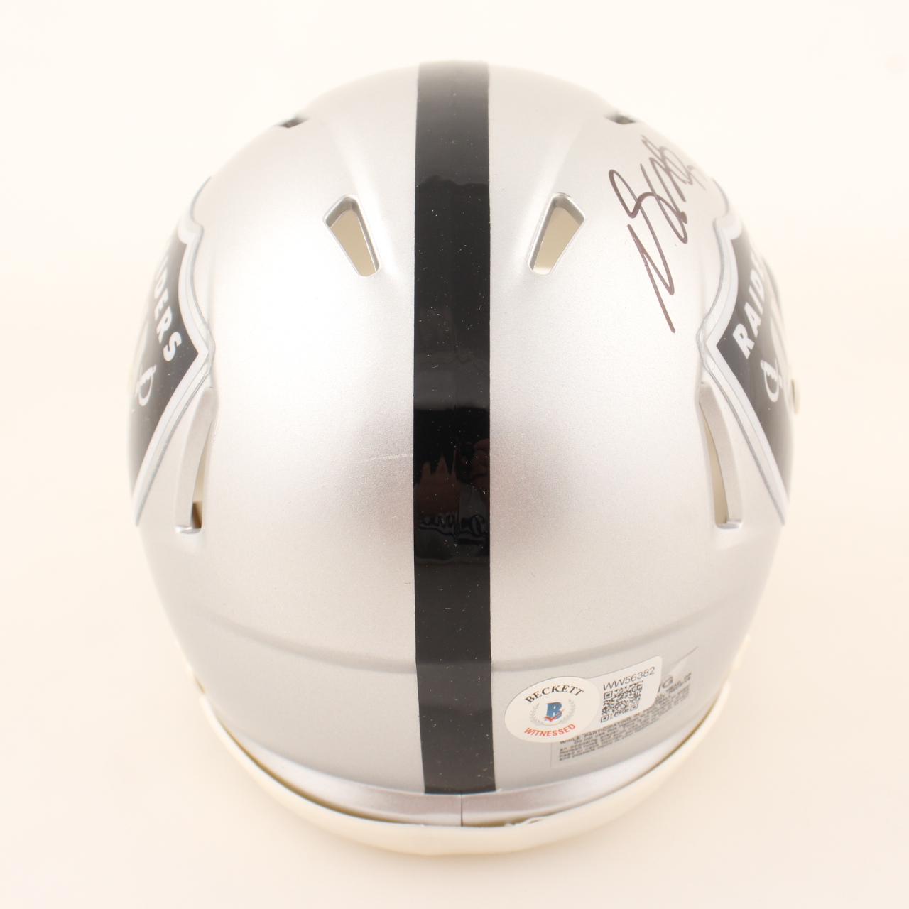 Davante Adams Signed Raiders Speed Mini Helmet (Beckett) at PristineAuction.com Davante Adams Signed Raiders Speed Mini Helmet (Beckett) at PristineAuction.com