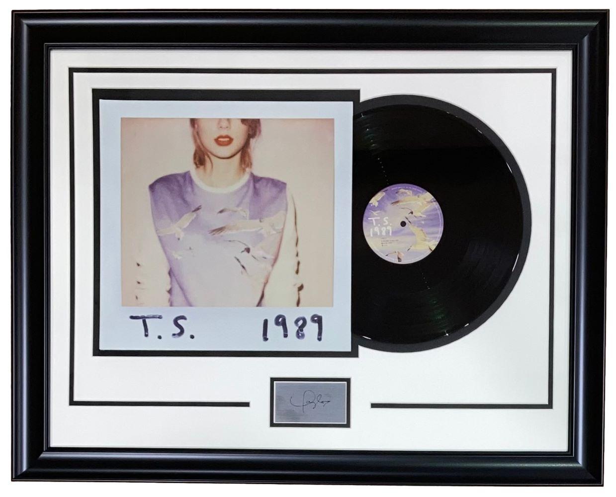 Taylor Swift "1989" Custom Framed Vinyl Record Album Cover with Laser Engraved Signature at PristineAuction.com Taylor Swift "1989" Custom Framed Vinyl Record Album Cover with Laser Engraved Signature at PristineAuction.com