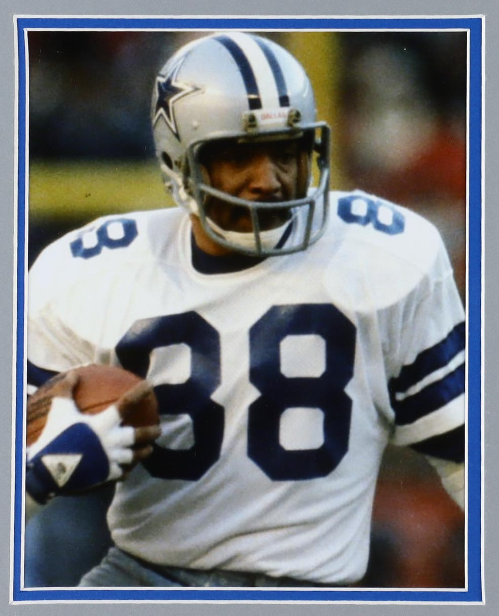 Drew Pearson Signed Custom Framed Jersey Display Inscribed "HOF 21" (Beckett) at PristineAuction.com Drew Pearson Signed Custom Framed Jersey Display Inscribed "HOF 21" (Beckett) at PristineAuction.com