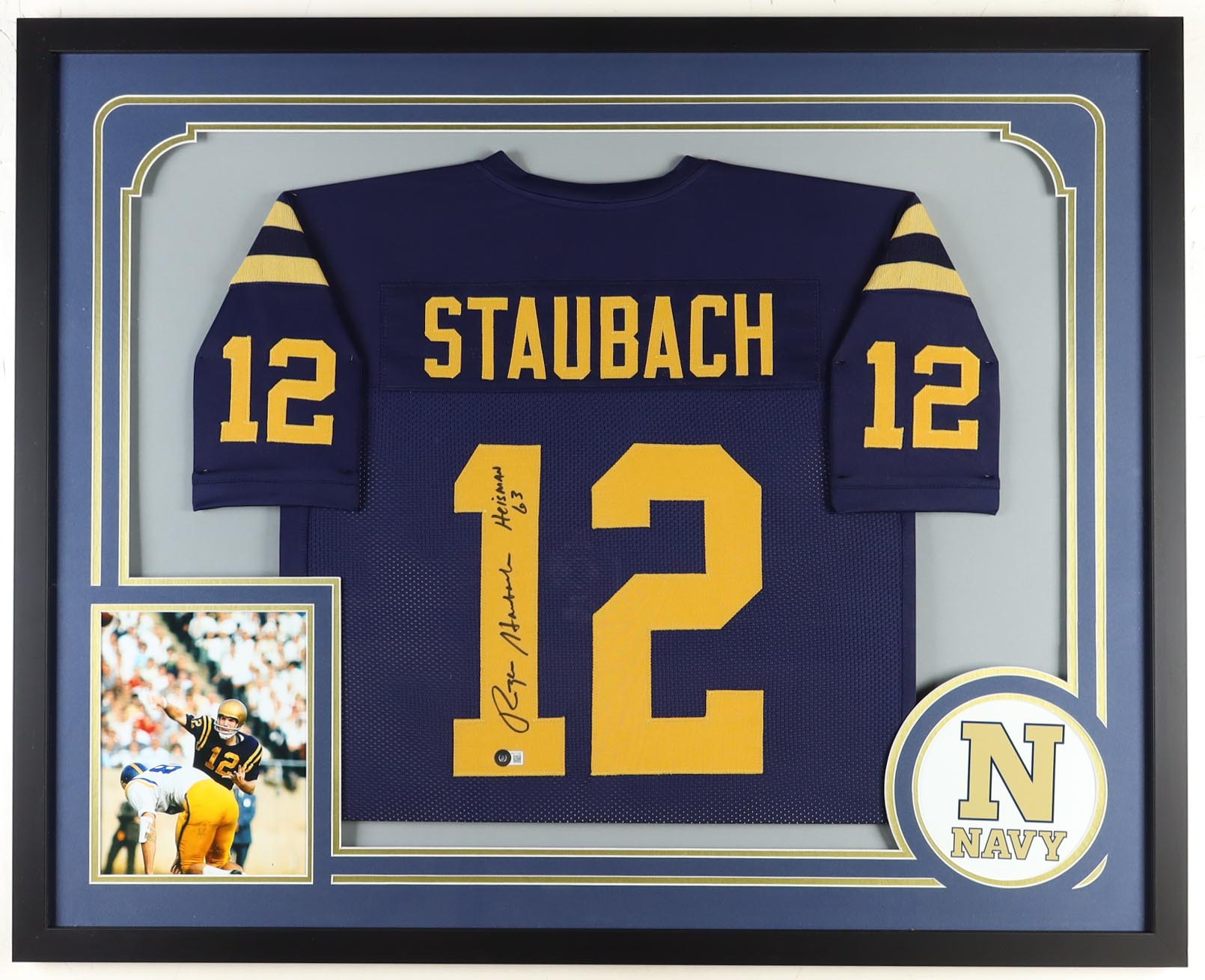 Roger Staubach Signed Custom Framed Jersey Display Inscribed "Heisman '63" (Beckett) at PristineAuction.com Roger Staubach Signed Custom Framed Jersey Display Inscribed "Heisman '63" (Beckett) at PristineAuction.com