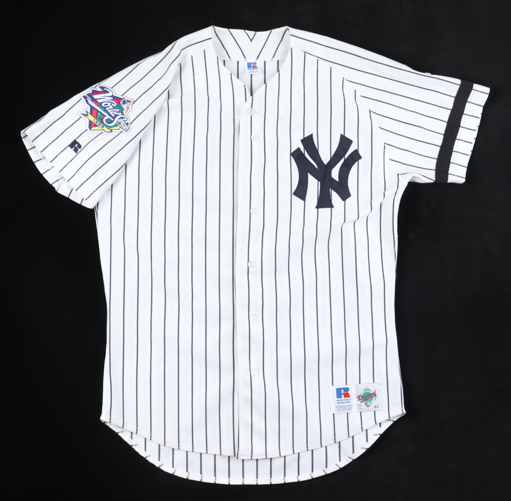 Mariano Rivera Signed Yankees Jersey With 1999 World Series Patch (Beckett) at PristineAuction.com Mariano Rivera Signed Yankees Jersey With 1999 World Series Patch (Beckett) at PristineAuction.com