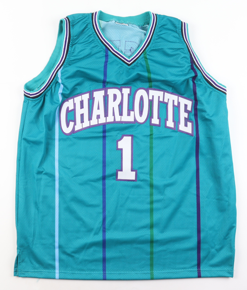 Muggsy Bogues Signed Jersey (Beckett) at PristineAuction.com Muggsy Bogues Signed Jersey (Beckett) at PristineAuction.com