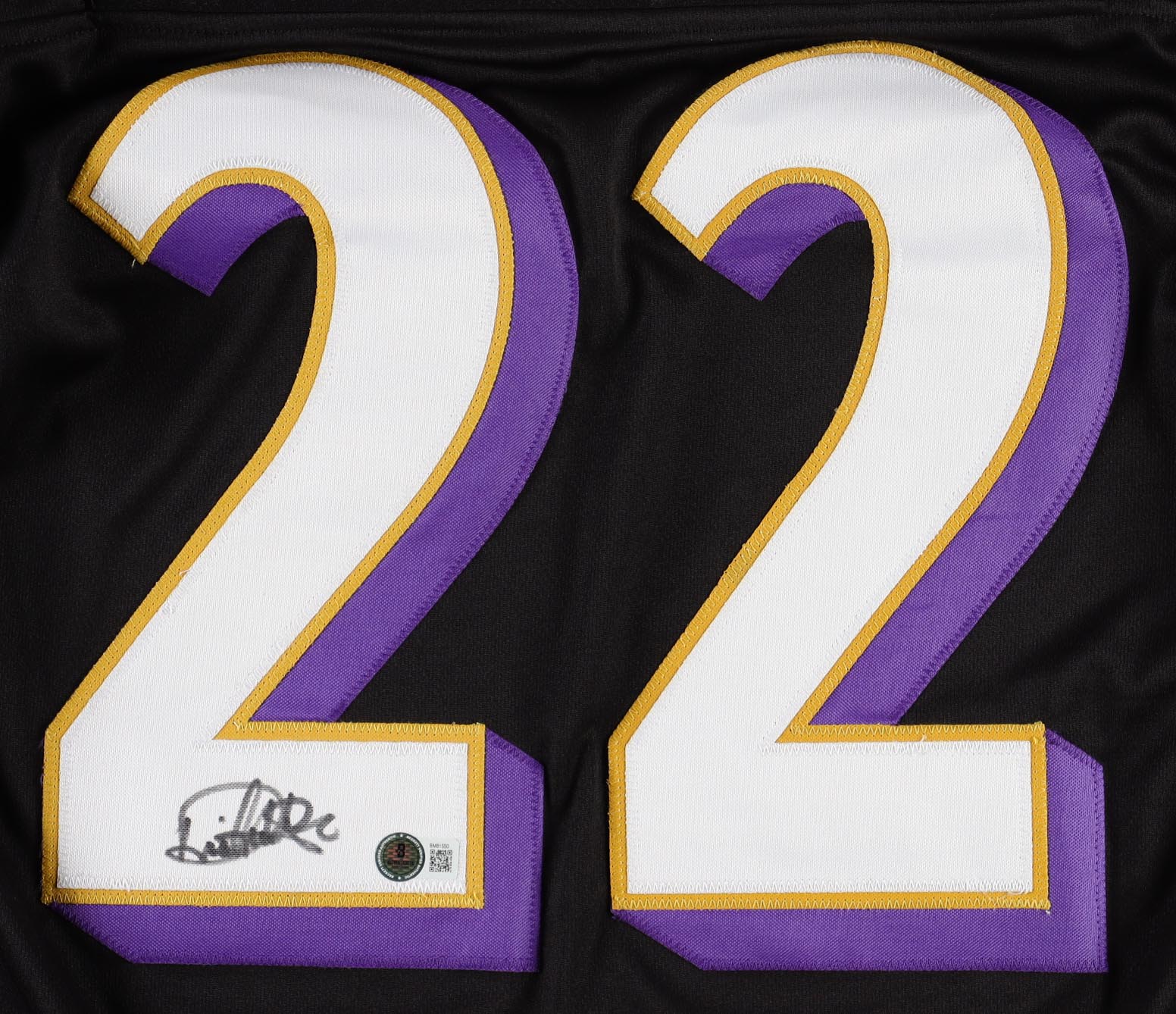 Derrick Henry Signed Jersey (Beckett) at PristineAuction.com Derrick Henry Signed Jersey (Beckett) at PristineAuction.com