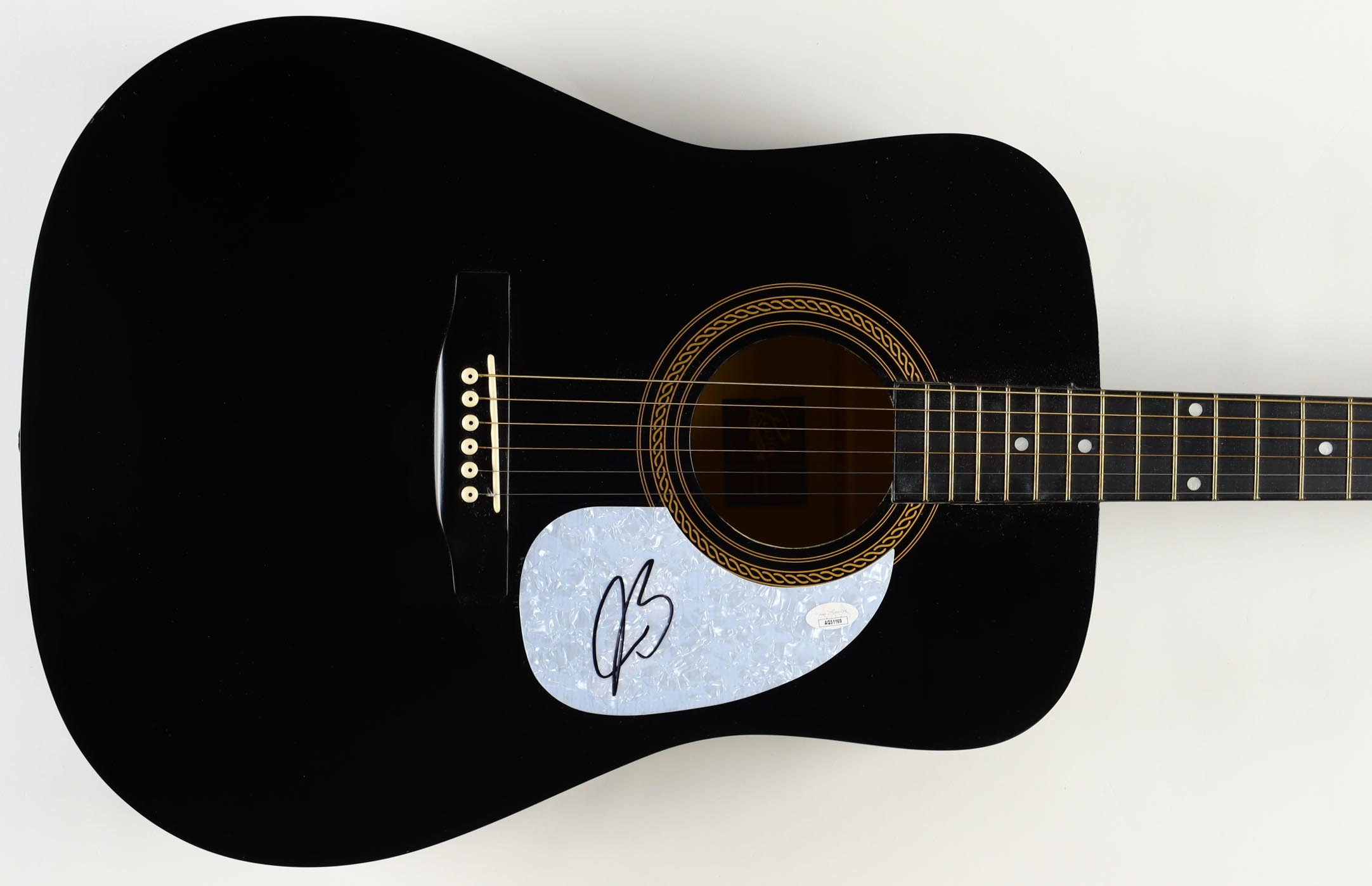 Joe Bonamassa Signed 39" Acoustic Guitar (JSA) at PristineAuction.com Joe Bonamassa Signed 39" Acoustic Guitar (JSA) at PristineAuction.com