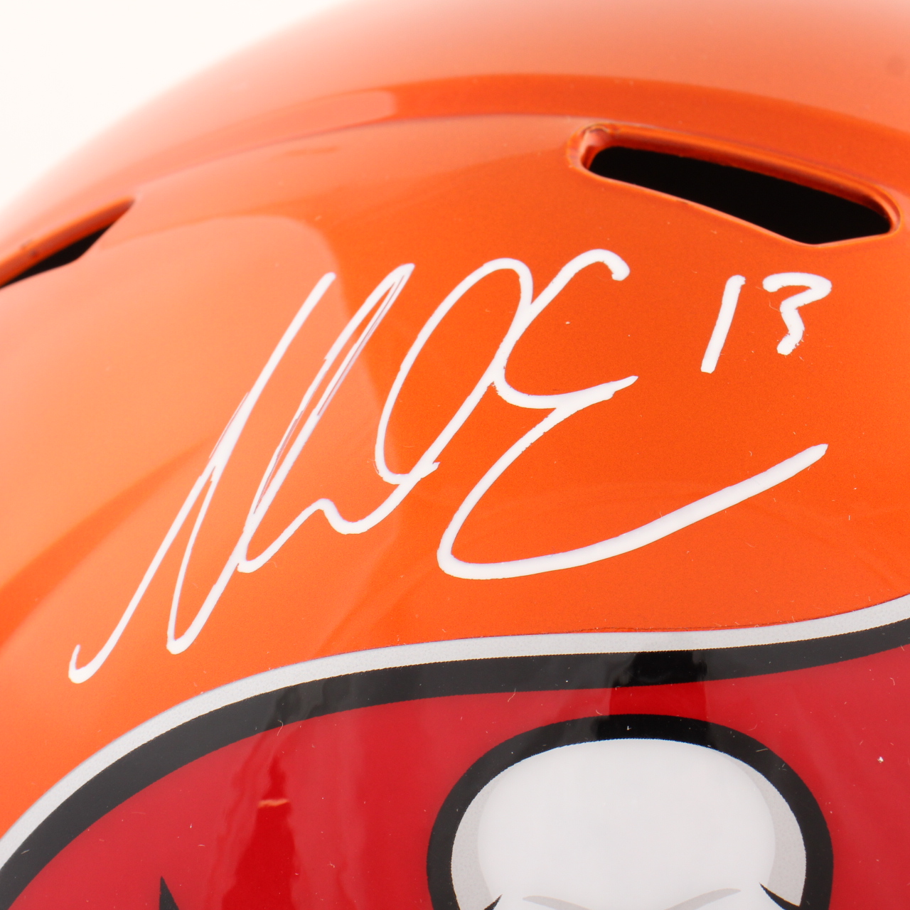 Mike Evans Signed Buccaneers Full-Size Flash Alternate Speed Helmet (Beckett) at PristineAuction.com Mike Evans Signed Buccaneers Full-Size Flash Alternate Speed Helmet (Beckett) at PristineAuction.com