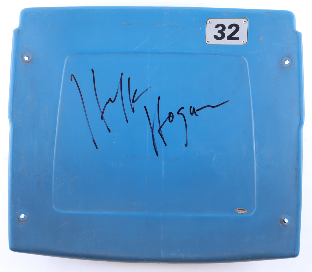 Hulk Hogan Signed Detroit Silverdome Stadium Seatback (Schwartz) at PristineAuction.com Hulk Hogan Signed Detroit Silverdome Stadium Seatback (Schwartz) at PristineAuction.com