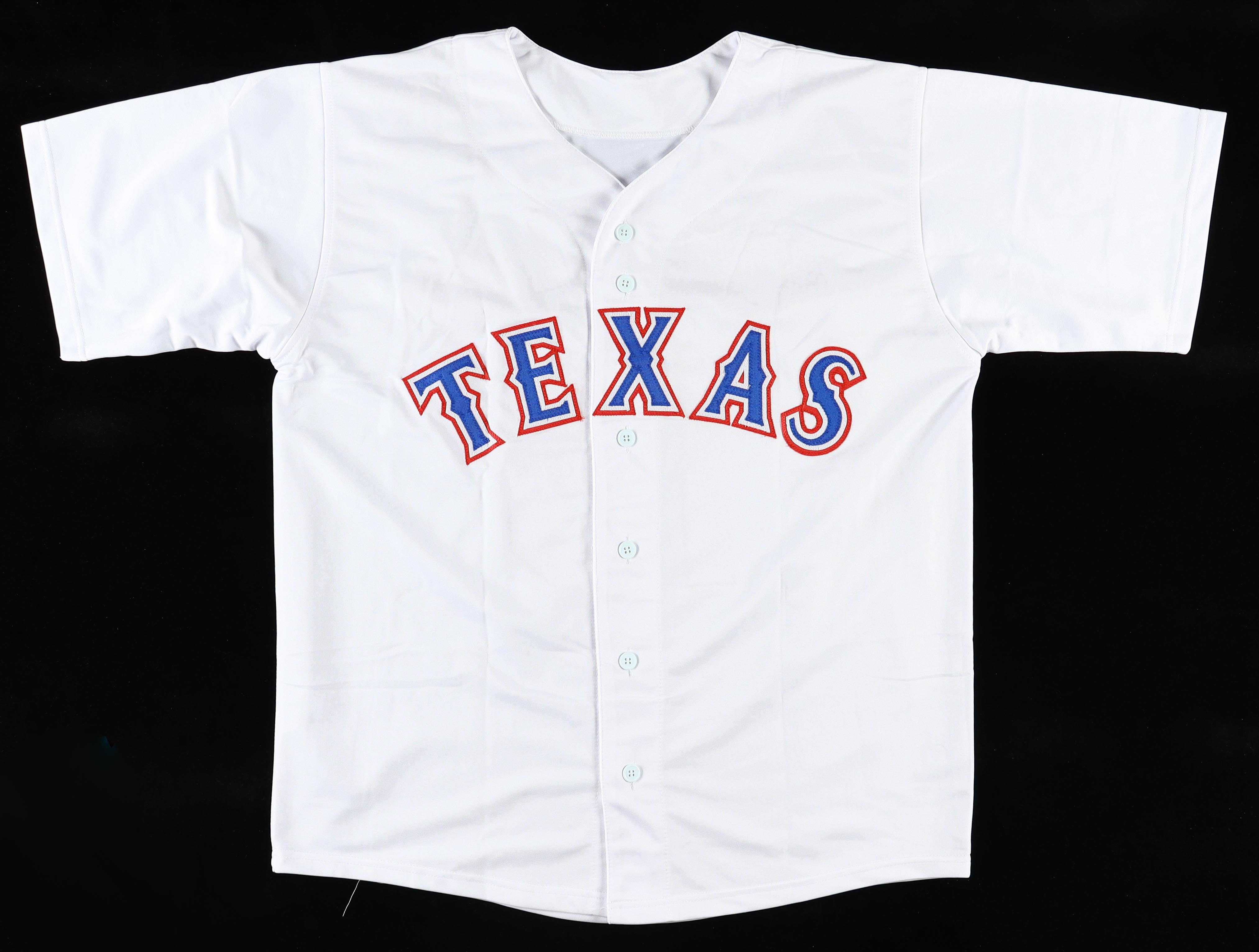 Juan González Signed Jersey Inscribed "2x AL M.V.P." (JSA) at PristineAuction.com Juan González Signed Jersey Inscribed "2x AL M.V.P." (JSA) at PristineAuction.com