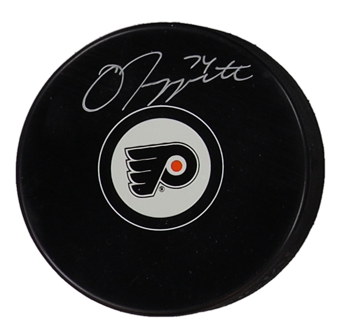 Owen Tippett Signed Flyers Logo Hockey Puck (AJ's Sports World) at PristineAuction.com Owen Tippett Signed Flyers Logo Hockey Puck (AJ's Sports World) at PristineAuction.com