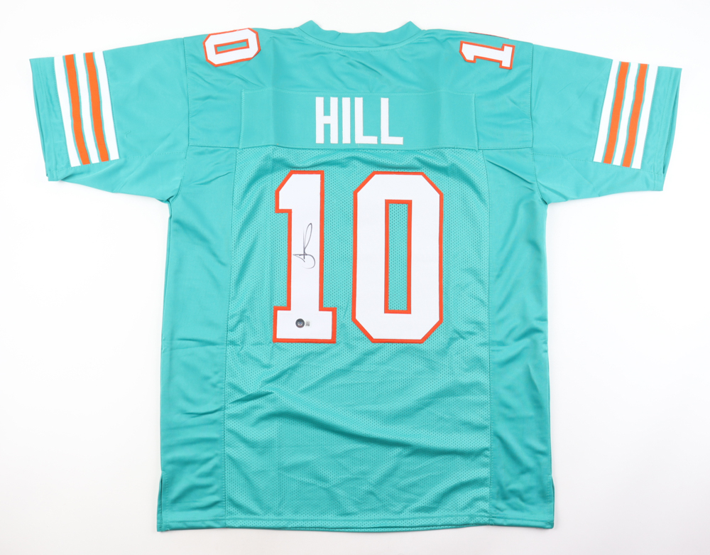 Tyreek Hill Signed Jersey (Beckett) at PristineAuction.com Tyreek Hill Signed Jersey (Beckett) at PristineAuction.com