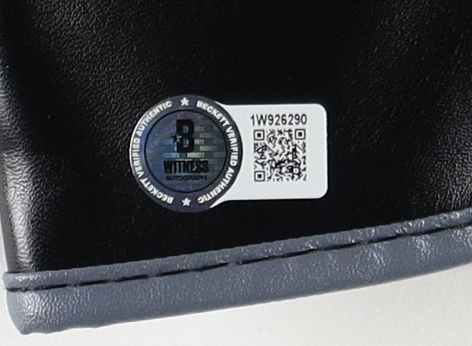 Cody Garbrandt Signed UFC Glove (Beckett) at PristineAuction.com Cody Garbrandt Signed UFC Glove (Beckett) at PristineAuction.com