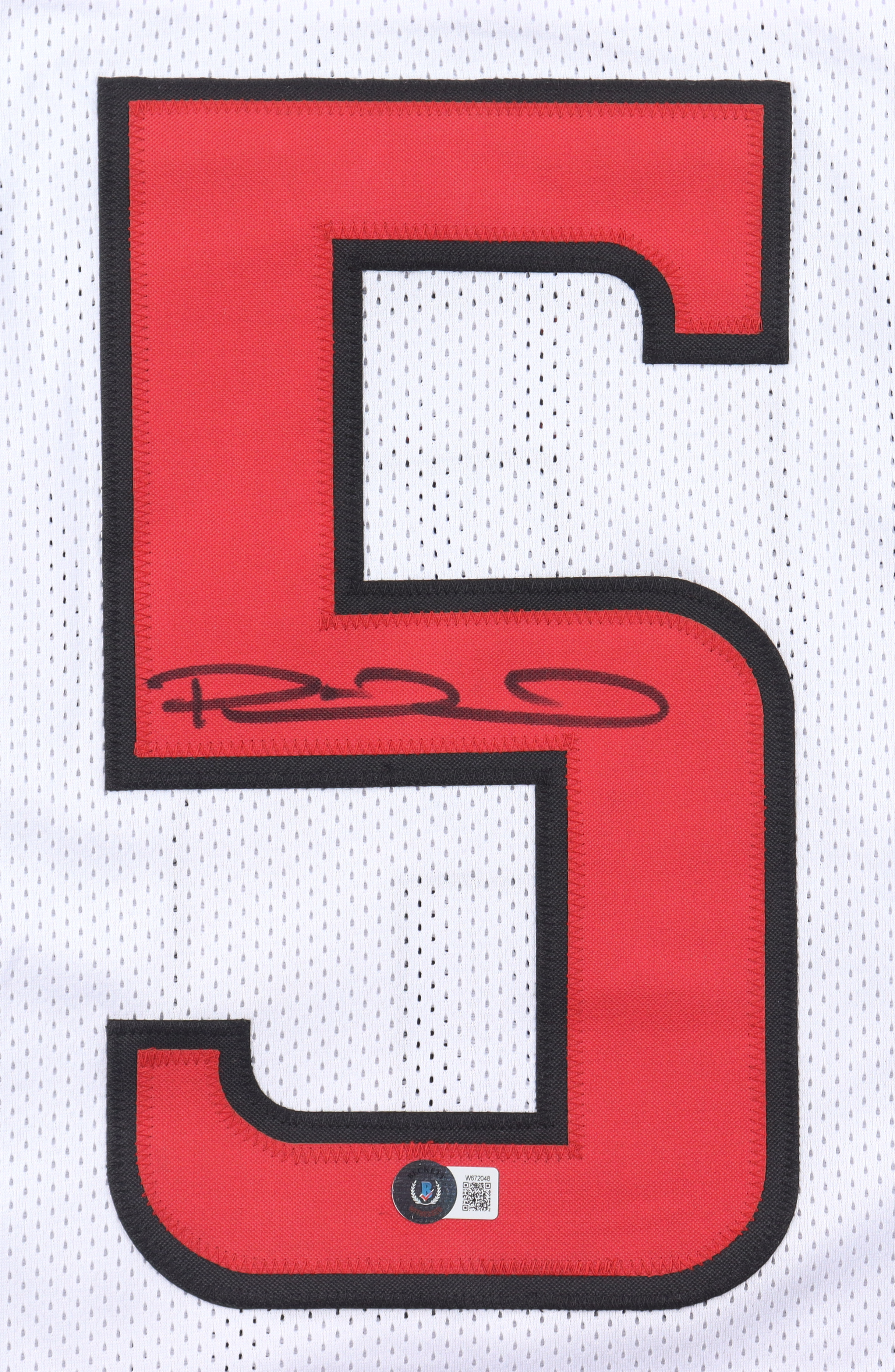 Patrick Mahomes Signed Jersey (Beckett) at PristineAuction.com Patrick Mahomes Signed Jersey (Beckett) at PristineAuction.com