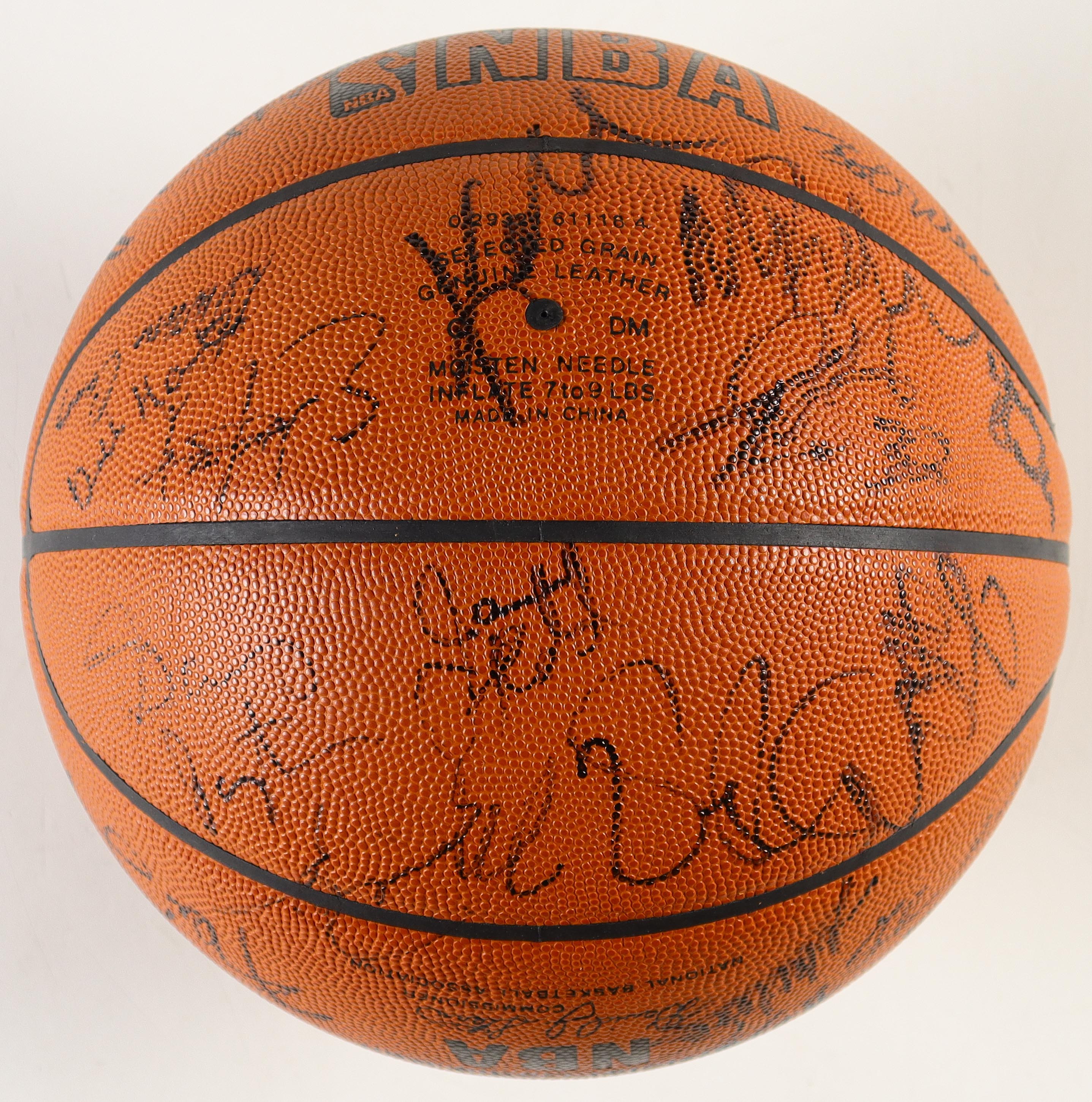 Michael Jordan, Kobe Bryant, Reggie Miller, Shaquille O'Neal, David Robinson, Tim Duncan | 1998 All-Star Game Official NBA Game Ball Signed By (32) (JSA) at PristineAuction.com Michael Jordan, Kobe Bryant, Reggie Miller, Shaquille O'Neal, David Robinson, Tim Duncan | 1998 All-Star Game Official NBA Game Ball Signed By (32) (JSA) at PristineAuction.com
