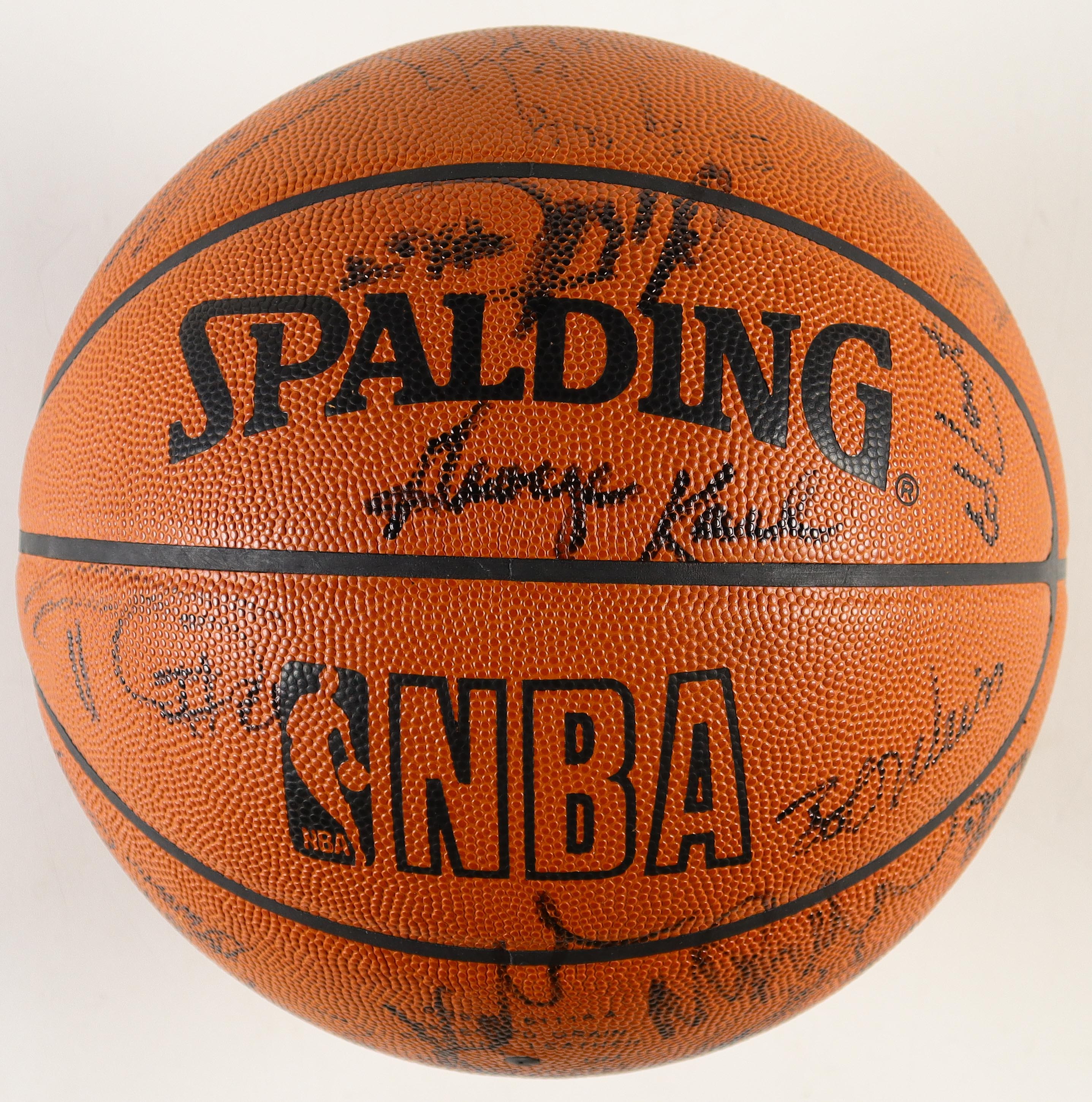 Michael Jordan, Kobe Bryant, Reggie Miller, Shaquille O'Neal, David Robinson, Tim Duncan | 1998 All-Star Game Official NBA Game Ball Signed By (32) (JSA) at PristineAuction.com Michael Jordan, Kobe Bryant, Reggie Miller, Shaquille O'Neal, David Robinson, Tim Duncan | 1998 All-Star Game Official NBA Game Ball Signed By (32) (JSA) at PristineAuction.com