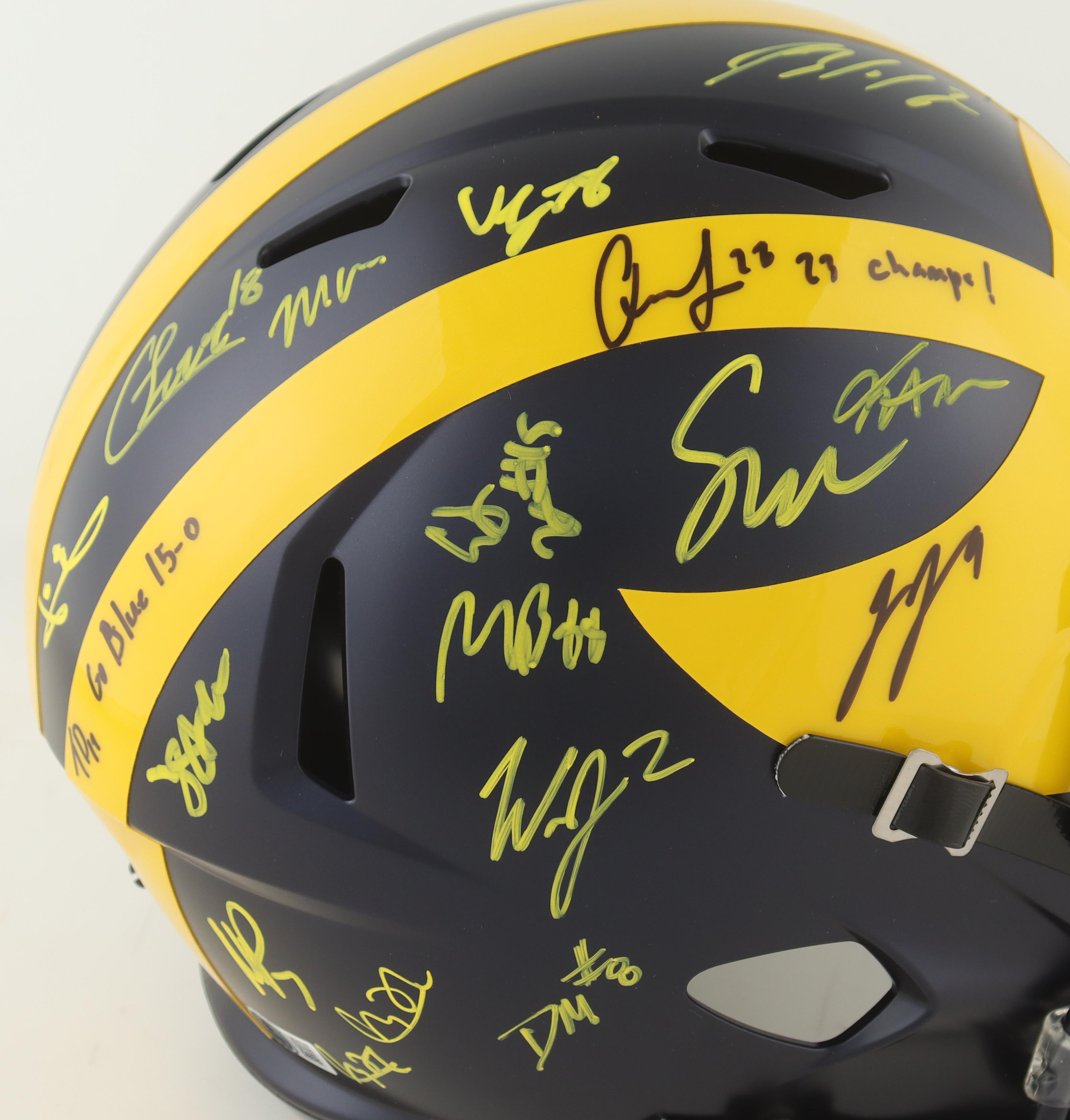 2023 Michigan Wolverines Full-Size Speed Helmet Team-Signed by (17) with J.J. McCarthy, Blake Corum, Roman Wilson, Colston Loveland Inscribed "Go Blue 15-0" (Beckett) at PristineAuction.com 2023 Michigan Wolverines Full-Size Speed Helmet Team-Signed by (17) with J.J. McCarthy, Blake Corum, Roman Wilson, Colston Loveland Inscribed "Go Blue 15-0" (Beckett) at PristineAuction.com