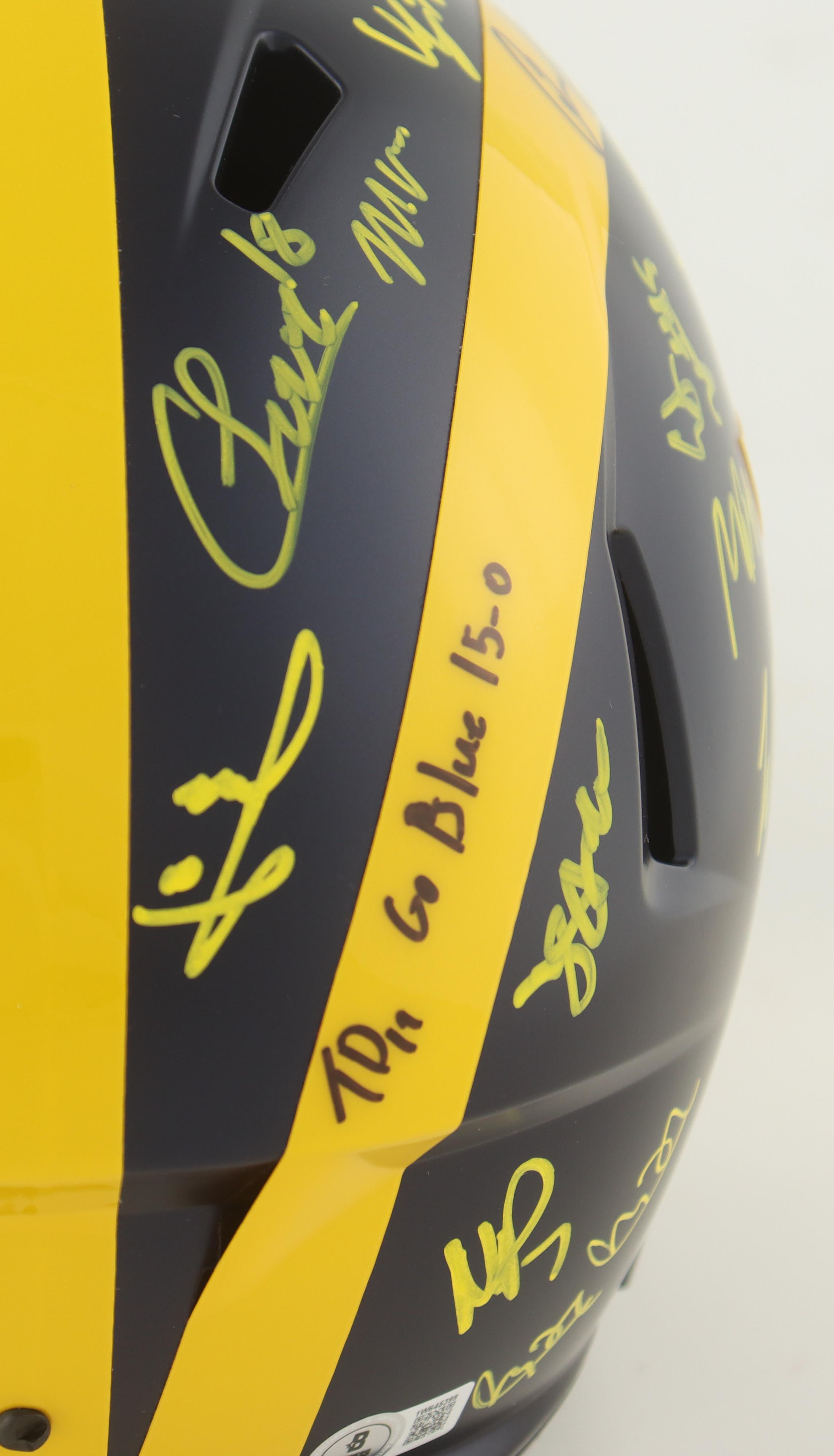 2023 Michigan Wolverines Full-Size Speed Helmet Team-Signed by (17) with J.J. McCarthy, Blake Corum, Roman Wilson, Colston Loveland Inscribed "Go Blue 15-0" (Beckett) at PristineAuction.com 2023 Michigan Wolverines Full-Size Speed Helmet Team-Signed by (17) with J.J. McCarthy, Blake Corum, Roman Wilson, Colston Loveland Inscribed "Go Blue 15-0" (Beckett) at PristineAuction.com