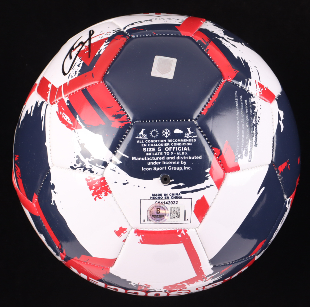 Christian Pulisic Signed Team USA Logo Soccer Ball (Beckett) at PristineAuction.com Christian Pulisic Signed Team USA Logo Soccer Ball (Beckett) at PristineAuction.com