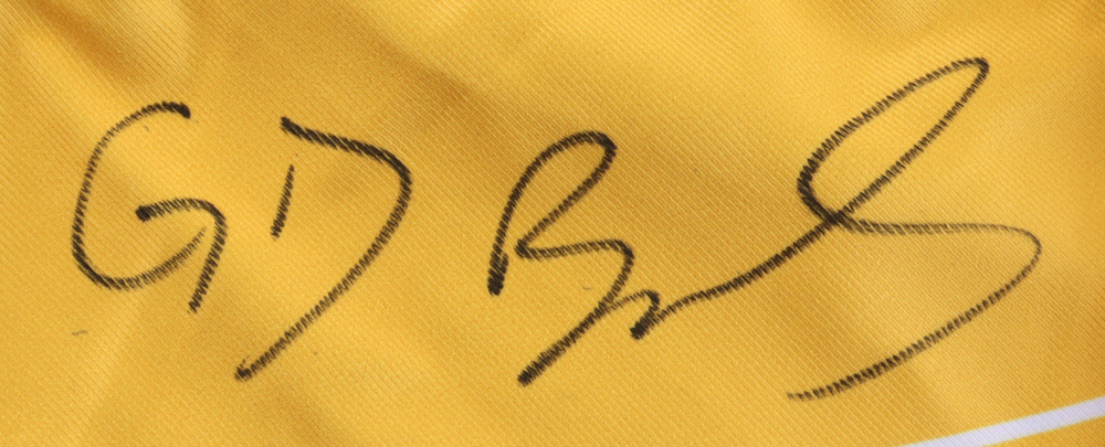 Gilbert Burns Signed UFC Fight Shorts (Beckett) at PristineAuction.com Gilbert Burns Signed UFC Fight Shorts (Beckett) at PristineAuction.com