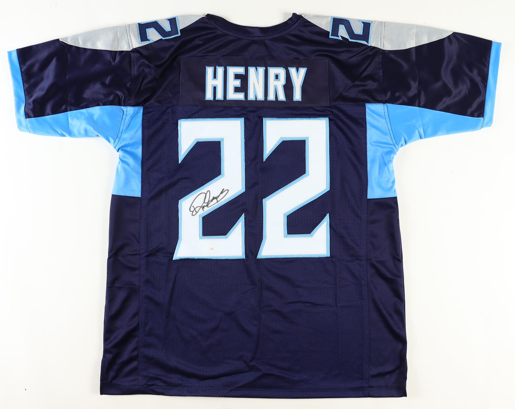 Derrick Henry Signed Jersey (JSA) at PristineAuction.com Derrick Henry Signed Jersey (JSA) at PristineAuction.com