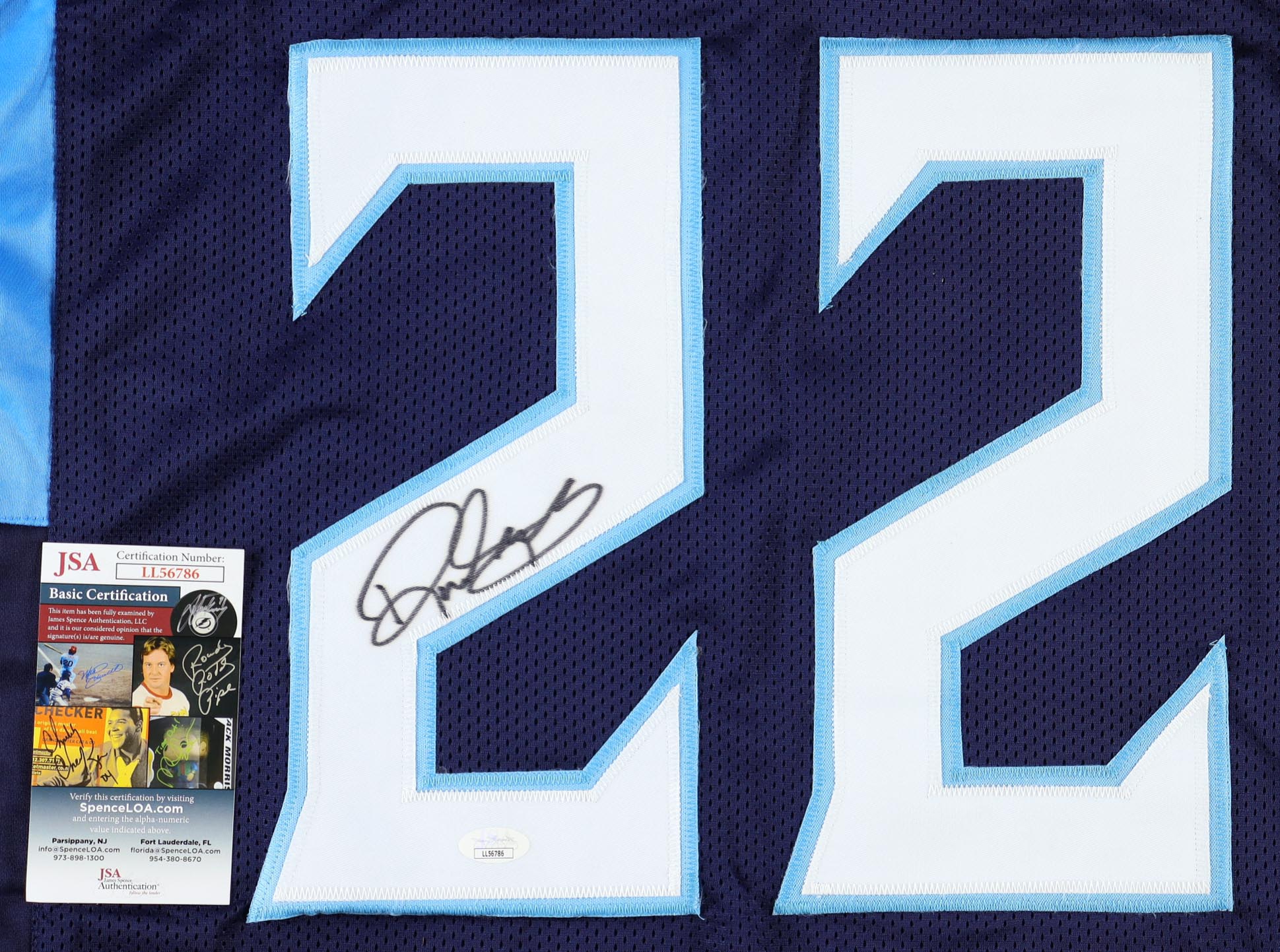 Derrick Henry Signed Jersey (JSA) at PristineAuction.com Derrick Henry Signed Jersey (JSA) at PristineAuction.com