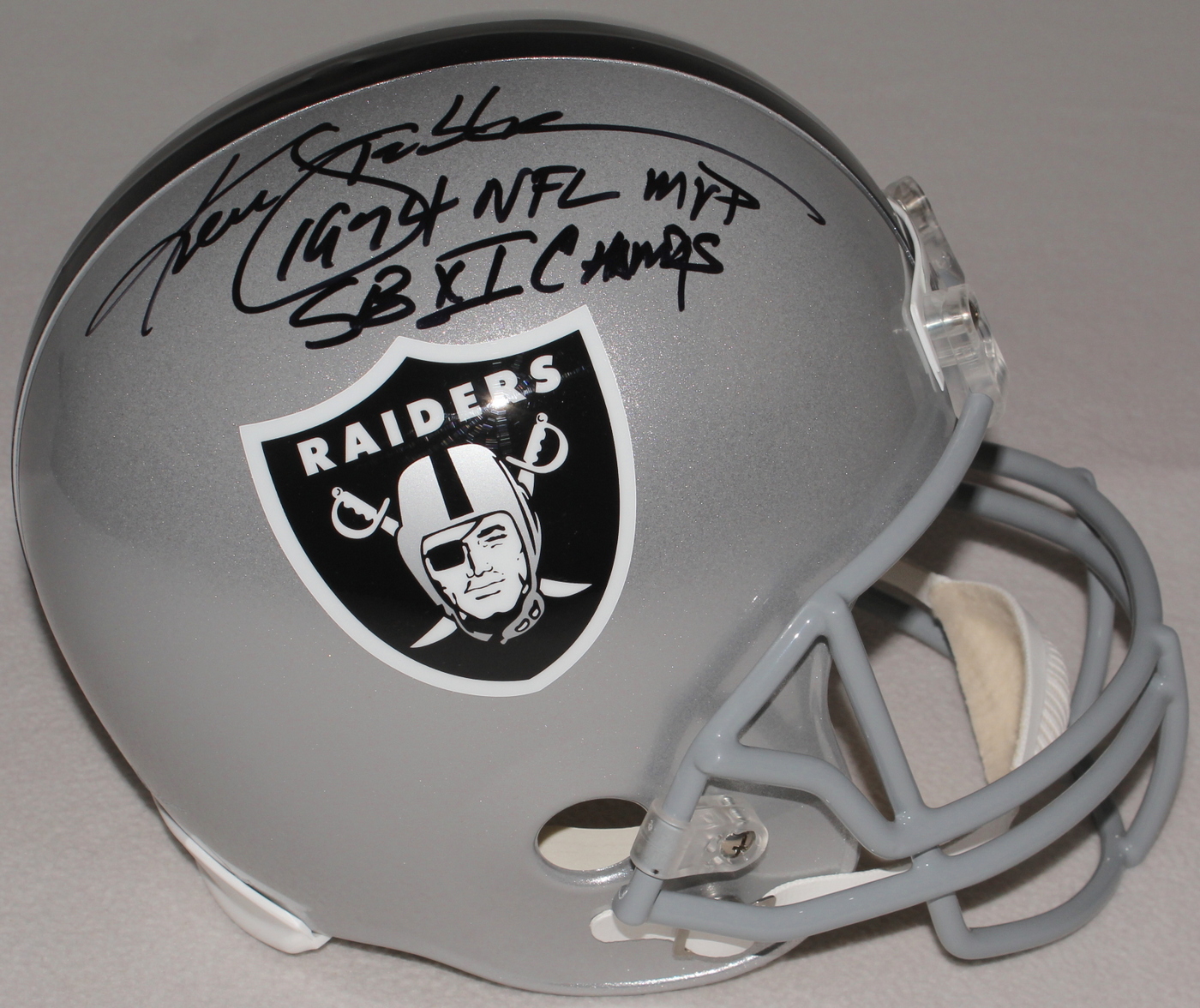 Ken Stabler Signed Raiders Full-Size Helmet Inscribed "1974 NFL MVP" & "SB XI CHAMPS" (Radtke COA) at PristineAuction.com Ken Stabler Signed Raiders Full-Size Helmet Inscribed "1974 NFL MVP" & "SB XI CHAMPS" (Radtke COA) at PristineAuction.com