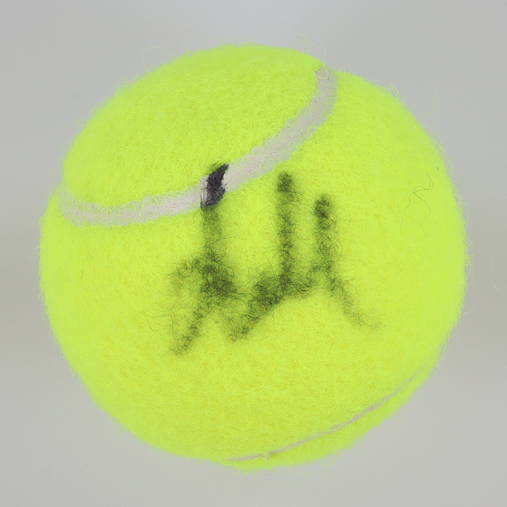 Daniil Medvedev Signed Tennis Ball (JSA) at PristineAuction.com Daniil Medvedev Signed Tennis Ball (JSA) at PristineAuction.com