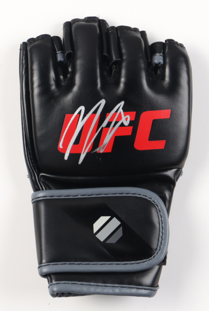 Gants UFC Signés McGregor Et Diaz - Cadre Exclusif Avec Certificat Beckett