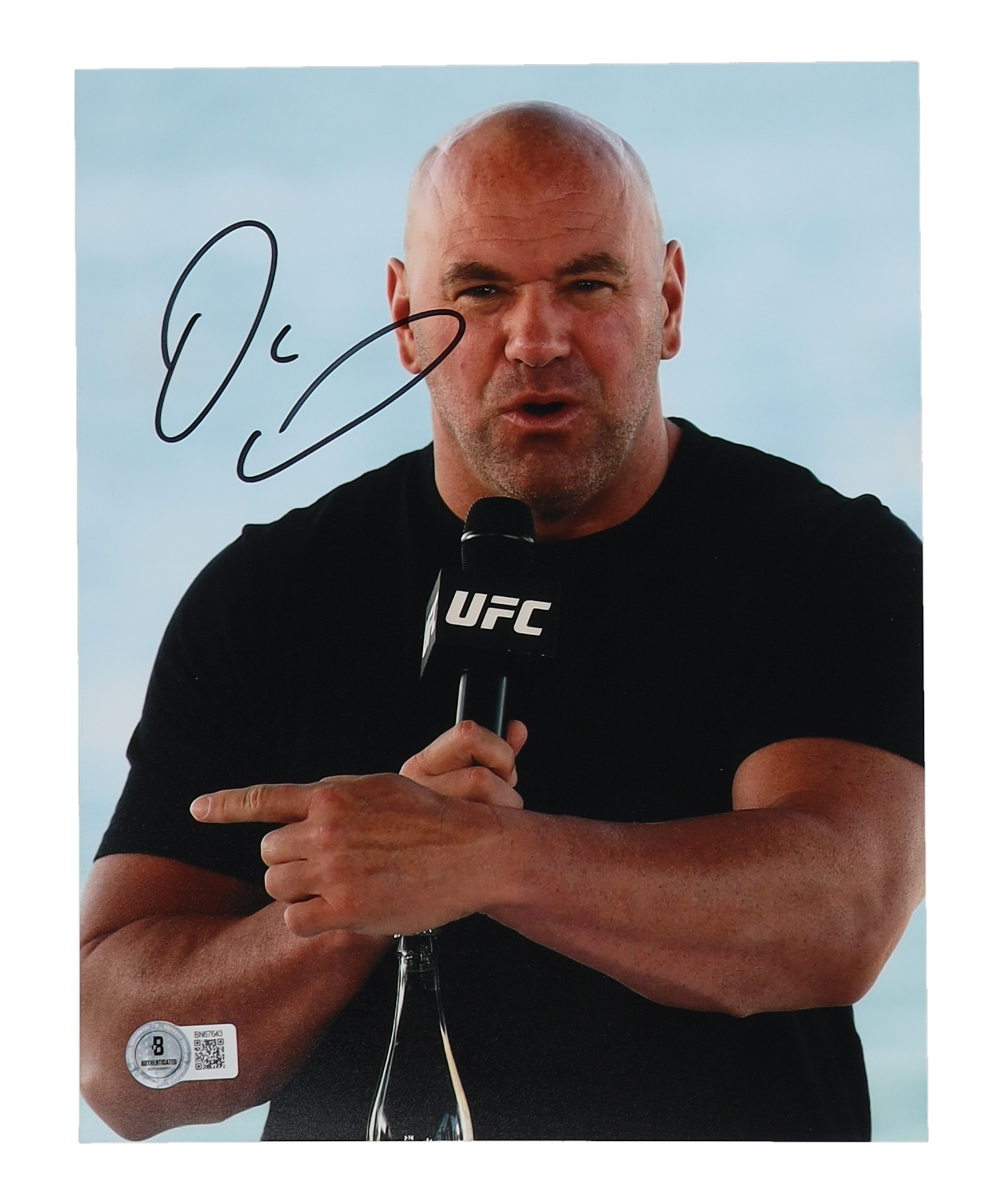 Dana White Signed UFC 8x10 Photo (Beckett) at PristineAuction.com Dana White Signed UFC 8x10 Photo (Beckett) at PristineAuction.com
