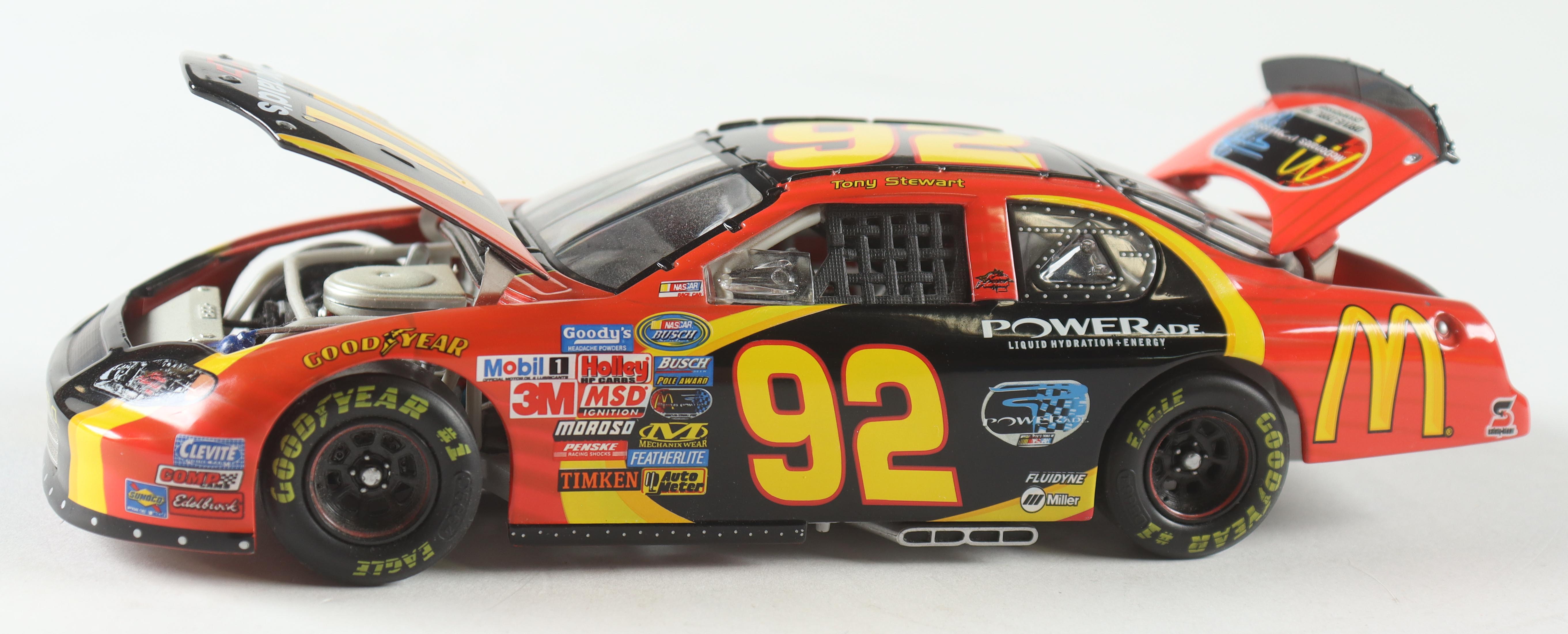 NASCAR Monte Carlo 2004 – 1:24 Elite – Action / RCCA – Avec Boîtier – Neuf