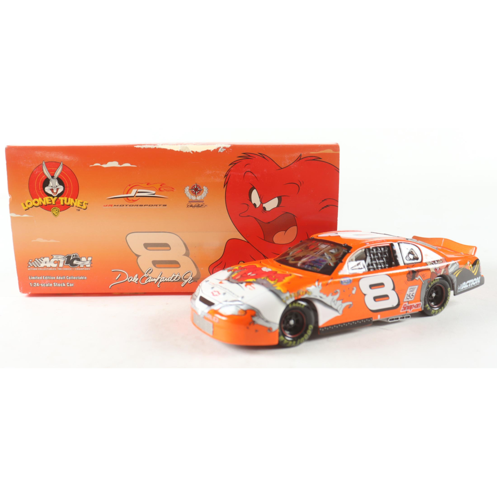 Looney Tune Rematch Event Car LE 2002 Monte Carlo 1:24 Die-Cast Car