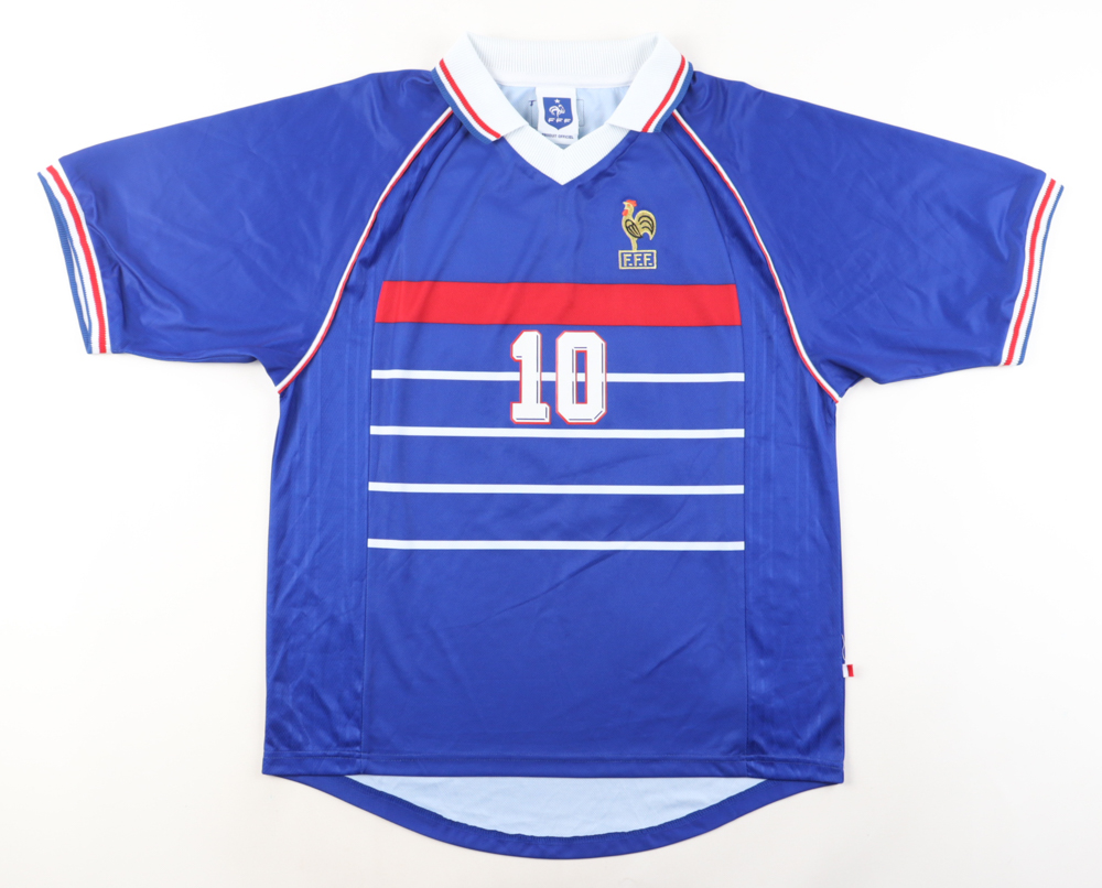 Zinedine Zidane Signed French Football Federation Jersey (Beckett) at PristineAuction.com Zinedine Zidane Signed French Football Federation Jersey (Beckett) at PristineAuction.com