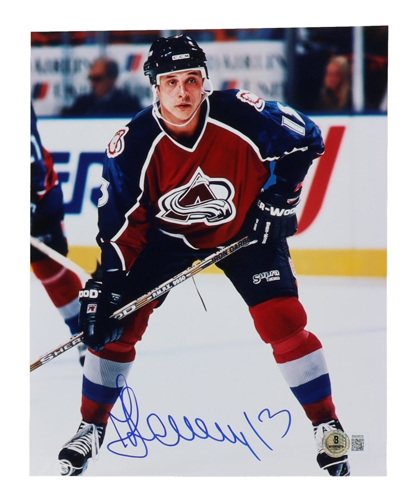 Valeri Kamensky Signed Avalanche 8x10 Photo (Beckett) | Pristine Auction
