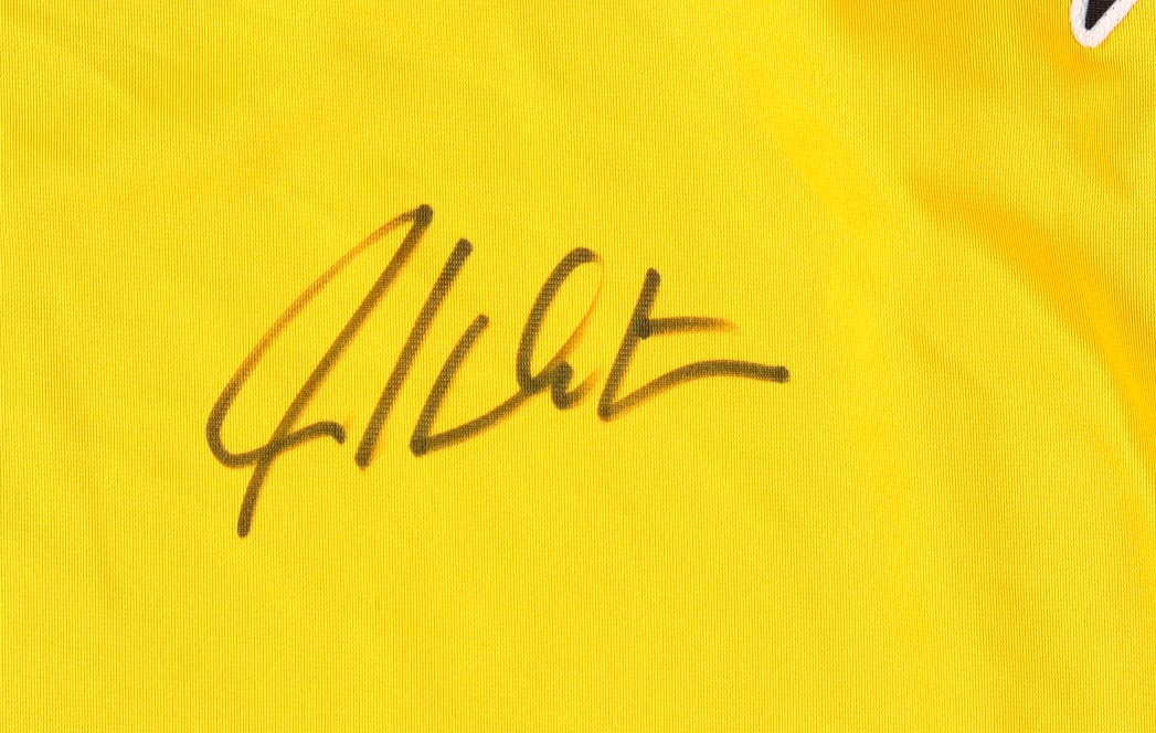 William Shatner Signed "Star Trek" Prop Uniform Shirt (PSA) at PristineAuction.com William Shatner Signed "Star Trek" Prop Uniform Shirt (PSA) at PristineAuction.com