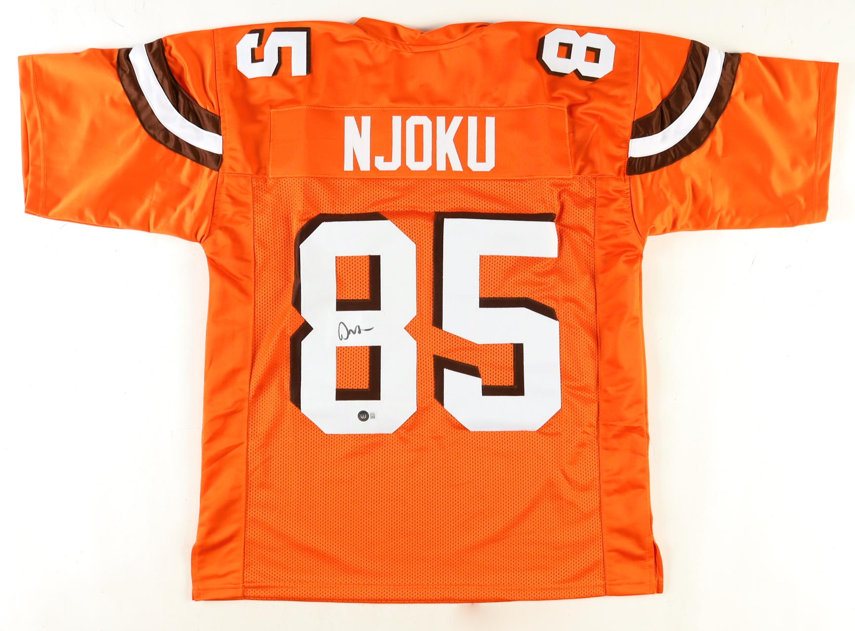 David Njoku Signed Jersey (Beckett) at PristineAuction.com David Njoku Signed Jersey (Beckett) at PristineAuction.com