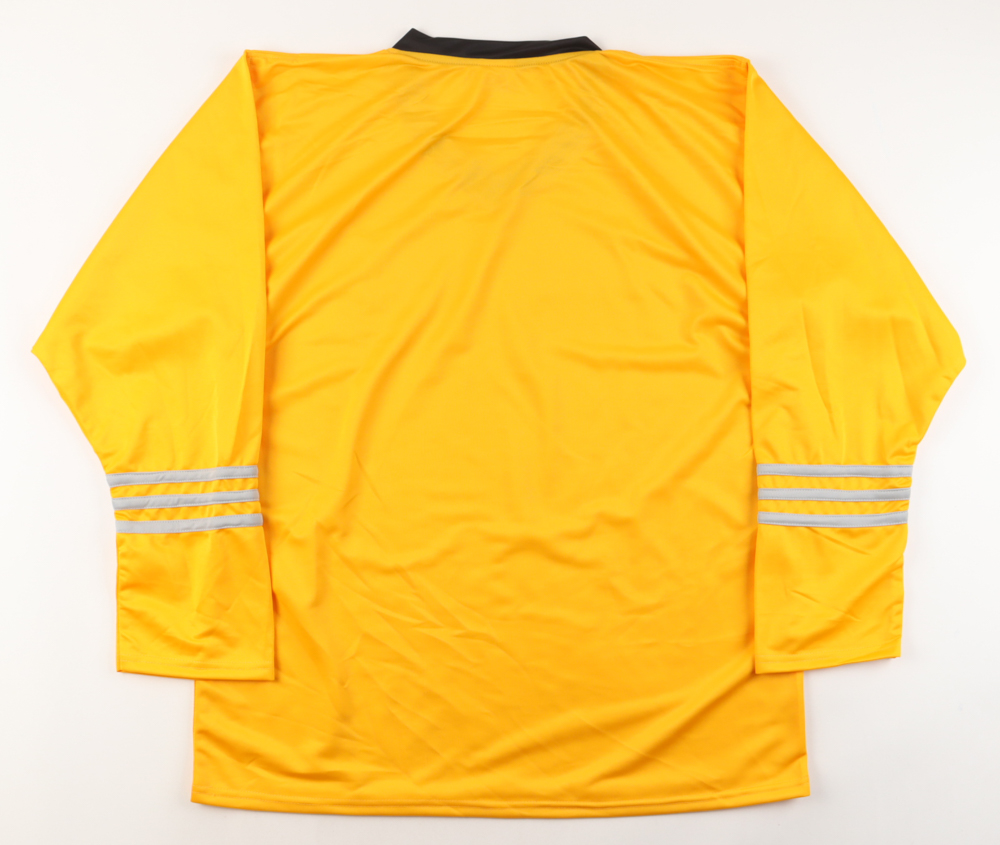 William Shatner Signed "Star Trek" Prop Uniform Shirt (PSA) at PristineAuction.com William Shatner Signed "Star Trek" Prop Uniform Shirt (PSA) at PristineAuction.com