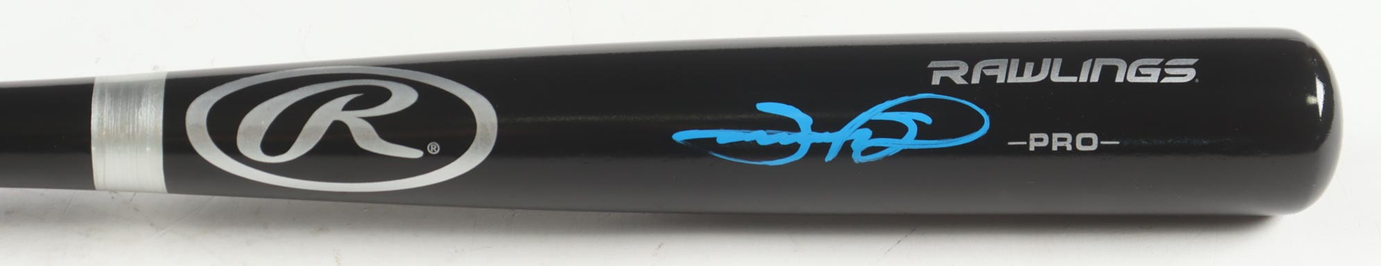 Sammy Sosa Signed Rawlings Pro Baseball Bat (JSA) at PristineAuction.com Sammy Sosa Signed Rawlings Pro Baseball Bat (JSA) at PristineAuction.com