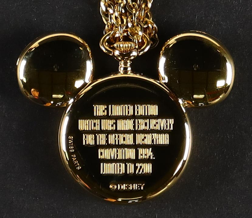 1994 Walt Disney World LE Disneyana Convention Pocket Watch with Original Case at PristineAuction.com 1994 Walt Disney World LE Disneyana Convention Pocket Watch with Original Case at PristineAuction.com