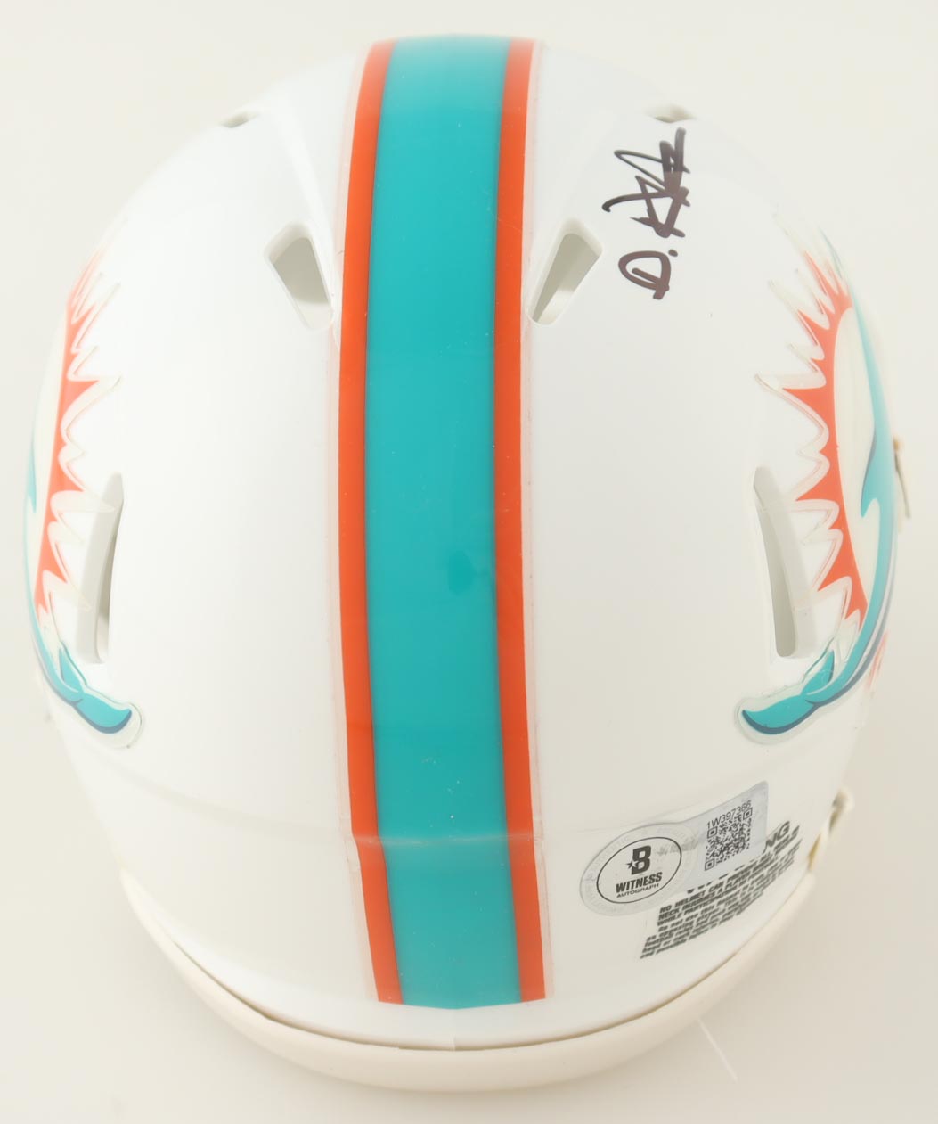De’Von Achane Signed Dolphins Speed Mini Helmet (Beckett) at PristineAuction.com De’Von Achane Signed Dolphins Speed Mini Helmet (Beckett) at PristineAuction.com
