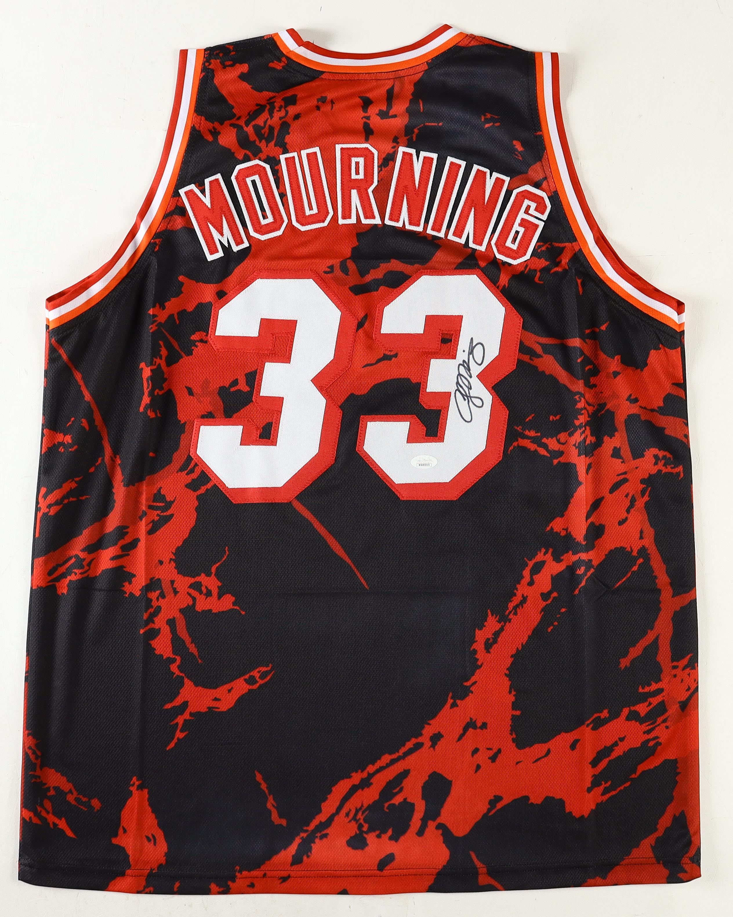 Alonzo Mourning Signed Jersey (JSA) at PristineAuction.com Alonzo Mourning Signed Jersey (JSA) at PristineAuction.com