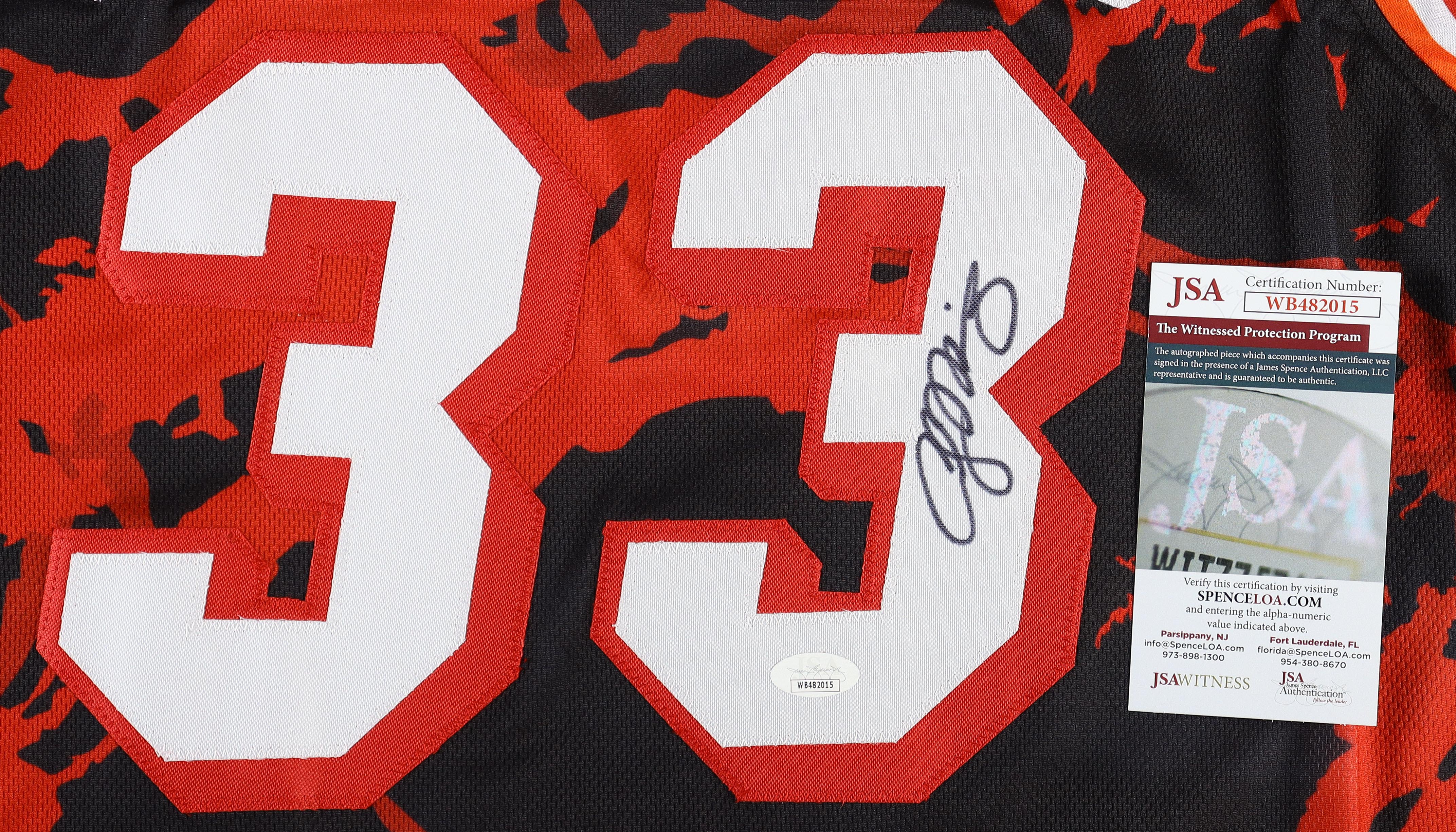 Alonzo Mourning Signed Jersey (JSA) at PristineAuction.com Alonzo Mourning Signed Jersey (JSA) at PristineAuction.com