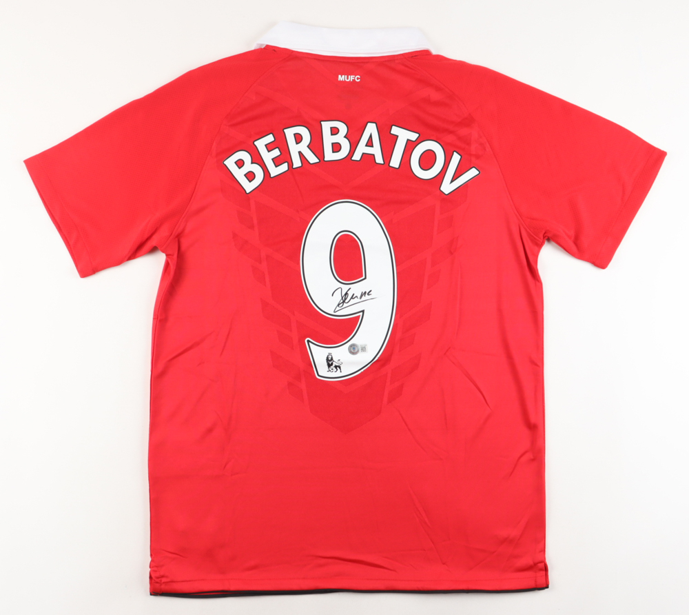 Dimitar Berbatov Signed Manchester United F.C. Jersey (Beckett) at PristineAuction.com Dimitar Berbatov Signed Manchester United F.C. Jersey (Beckett) at PristineAuction.com