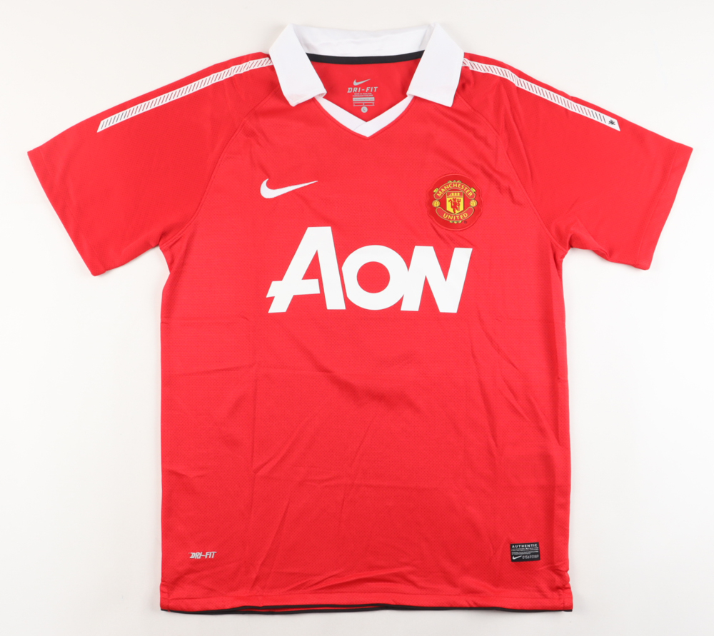 Dimitar Berbatov Signed Manchester United F.C. Jersey (Beckett) at PristineAuction.com Dimitar Berbatov Signed Manchester United F.C. Jersey (Beckett) at PristineAuction.com