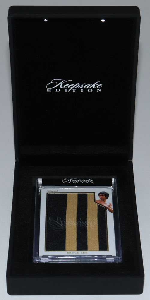 Bruce Lee 2024 Keepsake Edition 50th Anniversary Edition Patch Card With Lighted Display Box #BL103 #27/99 at PristineAuction.com Bruce Lee 2024 Keepsake Edition 50th Anniversary Edition Patch Card With Lighted Display Box #BL103 #27/99 at PristineAuction.com