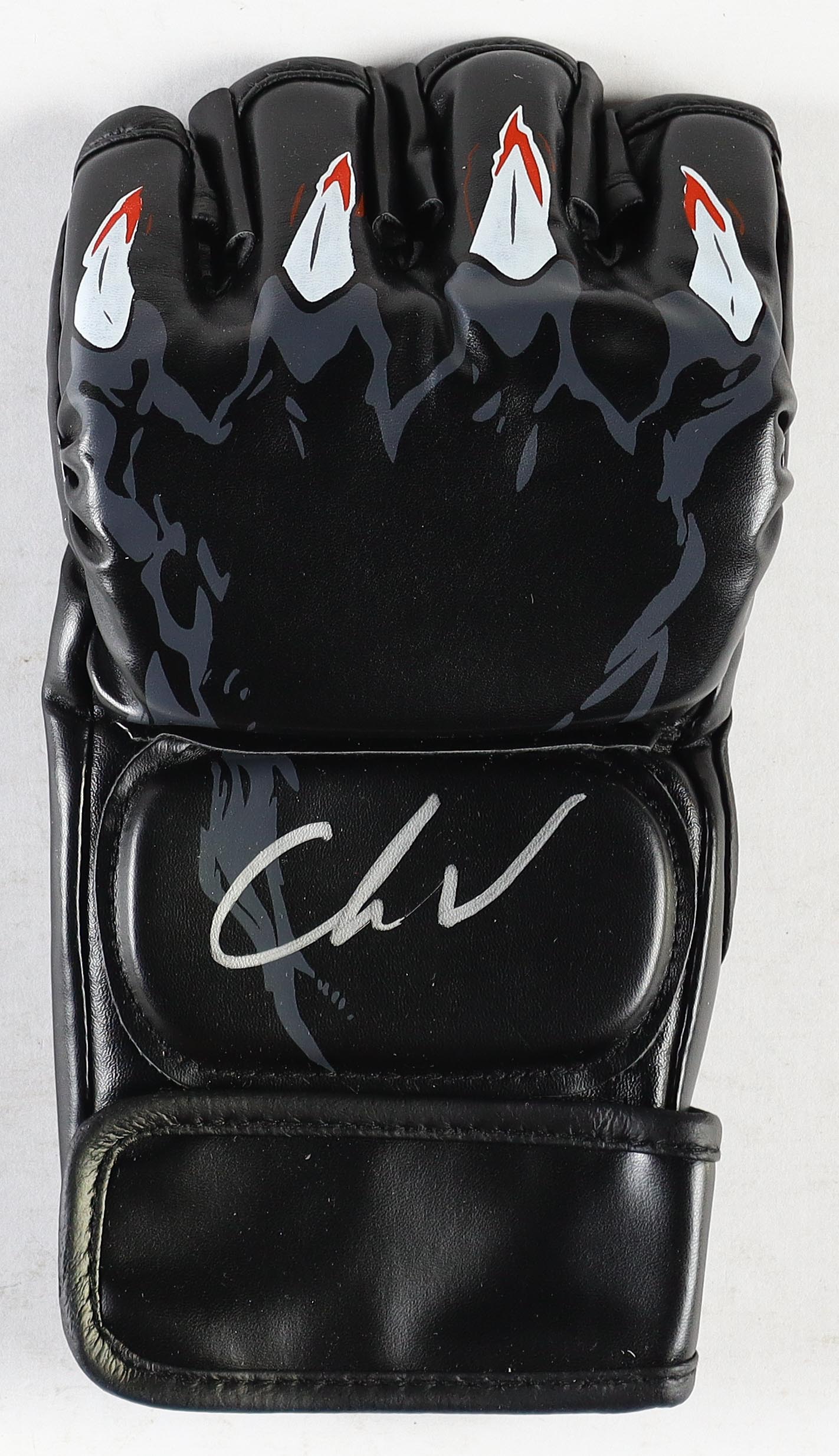 Marlon "Chito" Vera Signed UFC Glove (Beckett) at PristineAuction.com Marlon "Chito" Vera Signed UFC Glove (Beckett) at PristineAuction.com