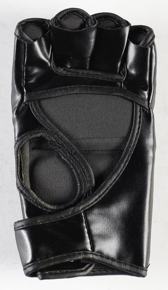 Marlon "Chito" Vera Signed UFC Glove (Beckett) at PristineAuction.com Marlon "Chito" Vera Signed UFC Glove (Beckett) at PristineAuction.com