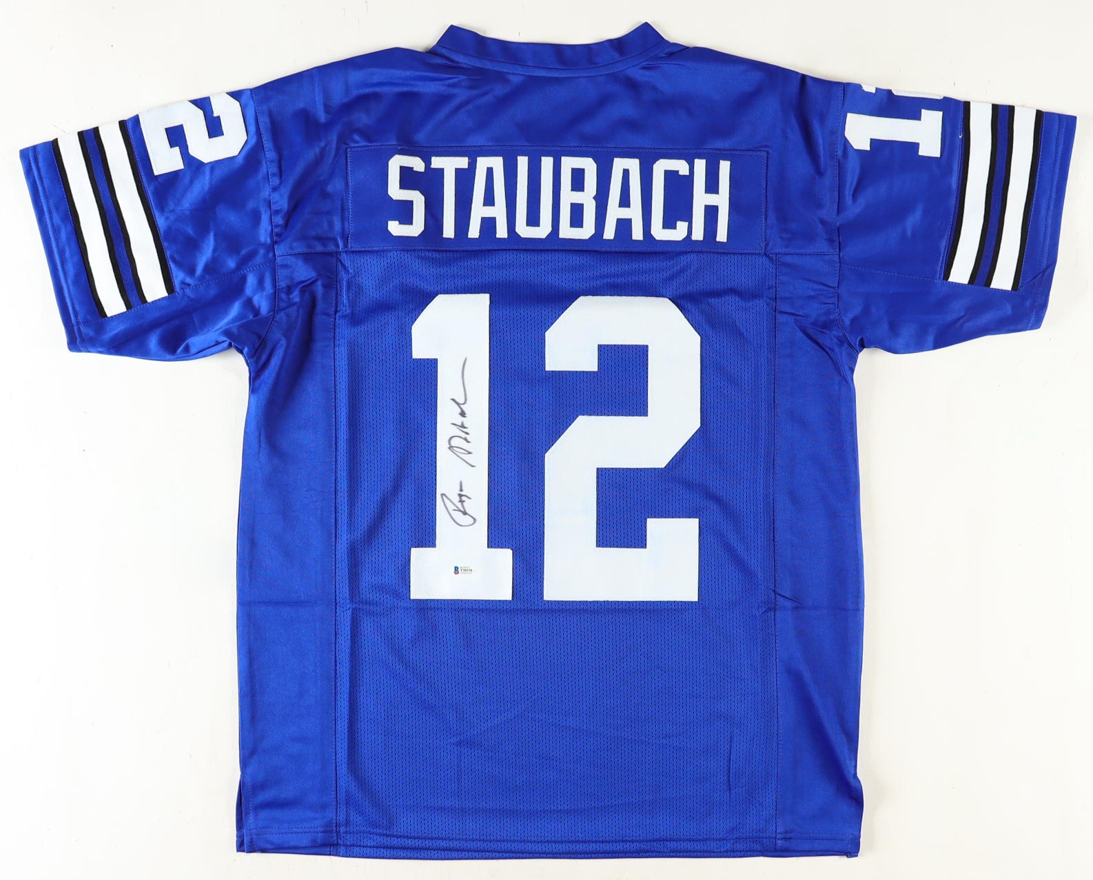 Roger Staubach Signed Jersey (Beckett) at PristineAuction.com Roger Staubach Signed Jersey (Beckett) at PristineAuction.com