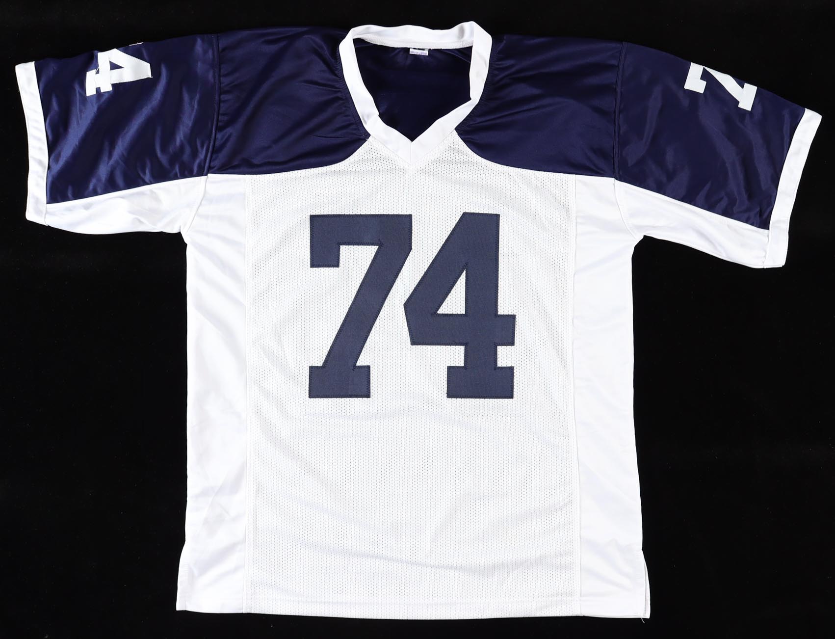 Bob Lilly Signed Jersey (Beckett) at PristineAuction.com Bob Lilly Signed Jersey (Beckett) at PristineAuction.com