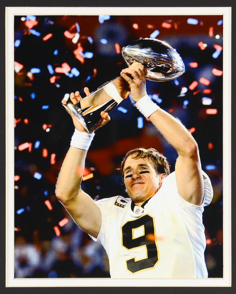 Drew Brees Signed Custom Framed Jersey Display (Beckett) at PristineAuction.com Drew Brees Signed Custom Framed Jersey Display (Beckett) at PristineAuction.com