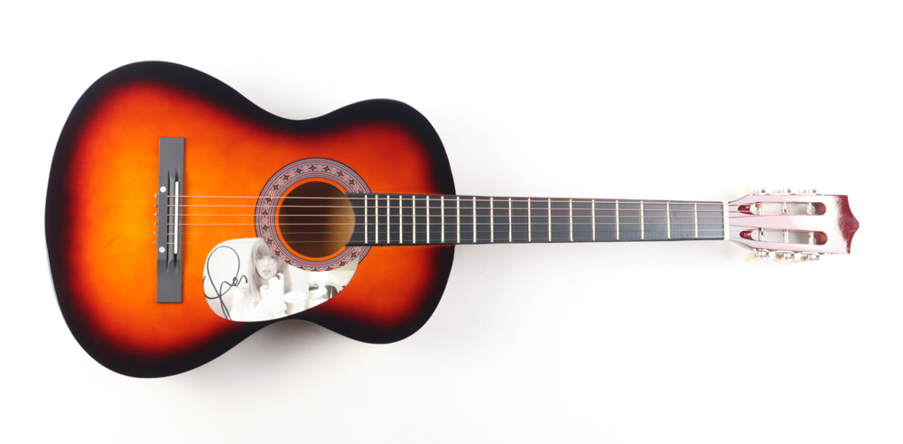 Taylor Swift Signed 39" Acoustic Guitar (JSA) at PristineAuction.com Taylor Swift Signed 39" Acoustic Guitar (JSA) at PristineAuction.com