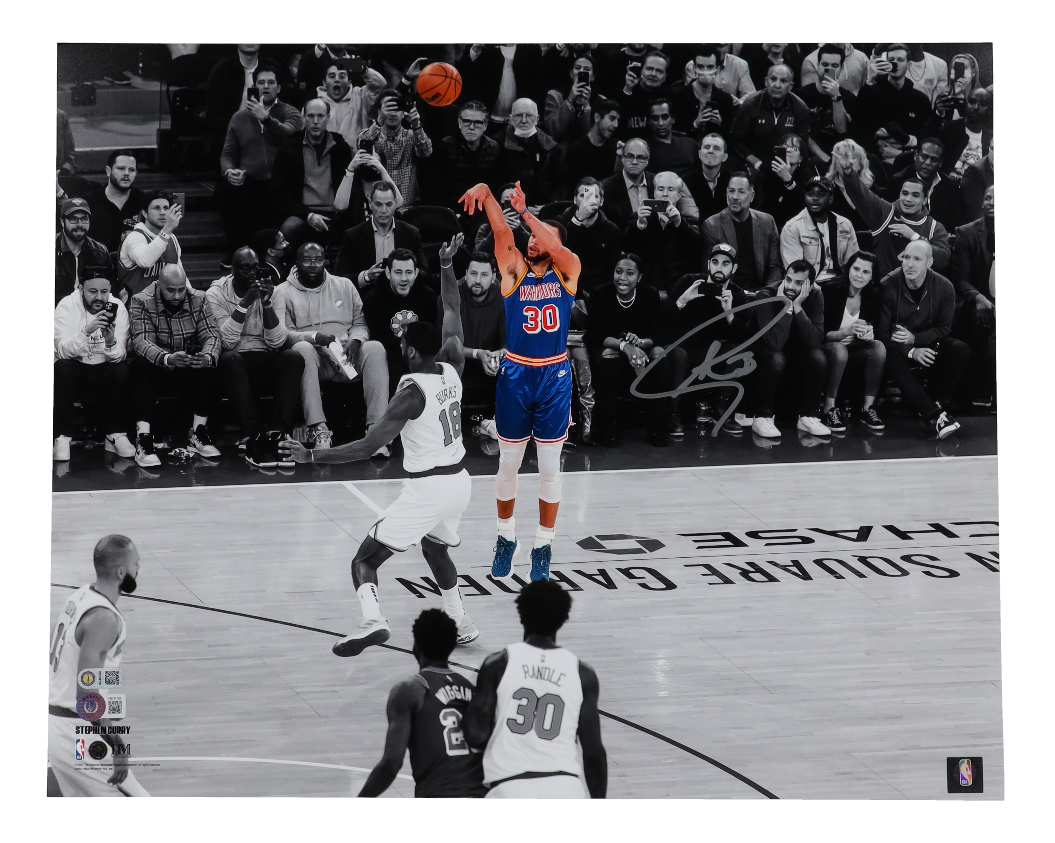 Stephen Curry Signed Warriors 16x20 Photo (USA SM & Beckett) at PristineAuction.com Stephen Curry Signed Warriors 16x20 Photo (USA SM & Beckett) at PristineAuction.com